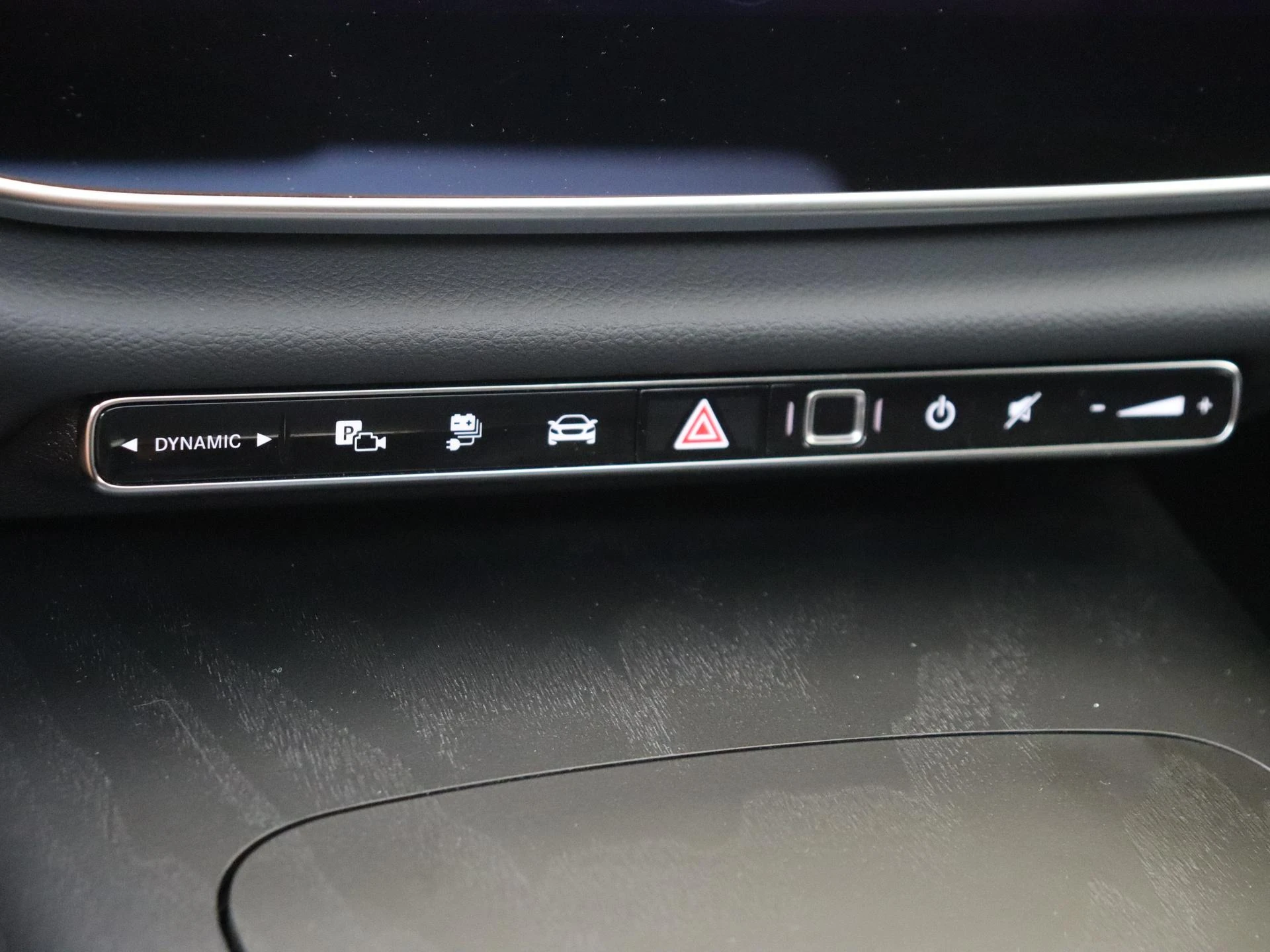 Mercedes-Benz-E-Klasse-image-19