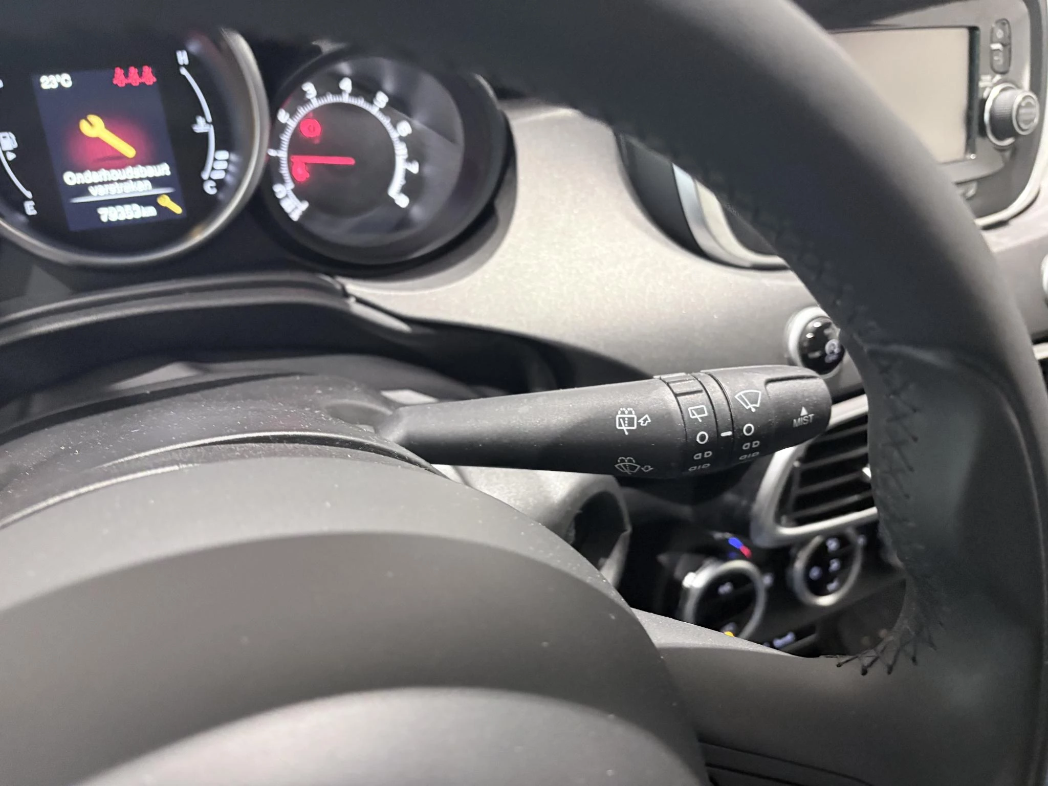 Fiat-500X-image-16