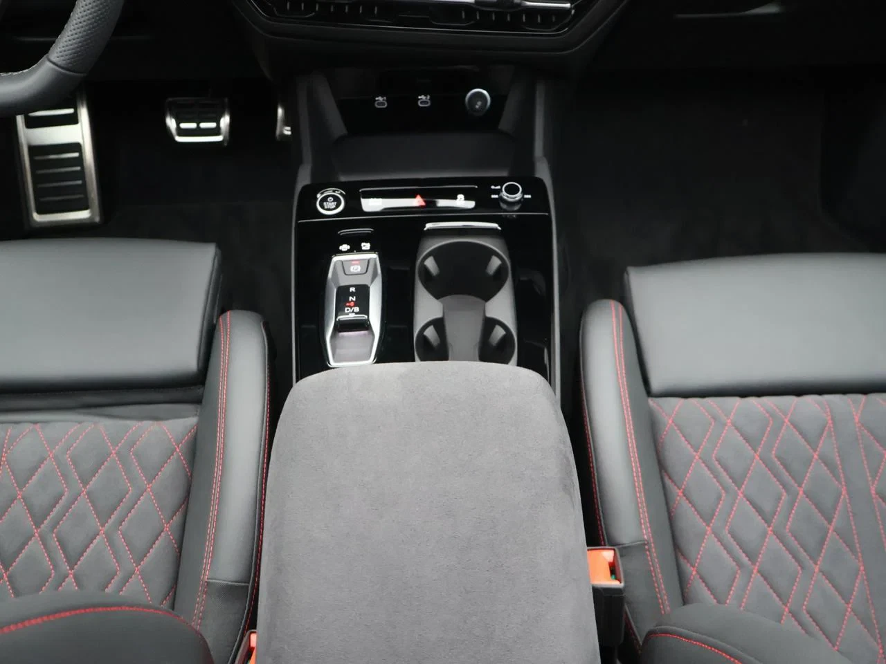 Audi Q6 e-tron 100 kWh 55 Quattro Advanced // DEMO