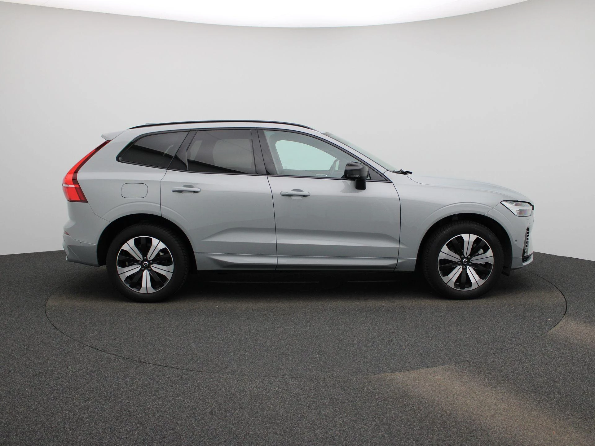 Volvo XC60 2.0 T6 Plug-in hybrid AWD Plus Dark