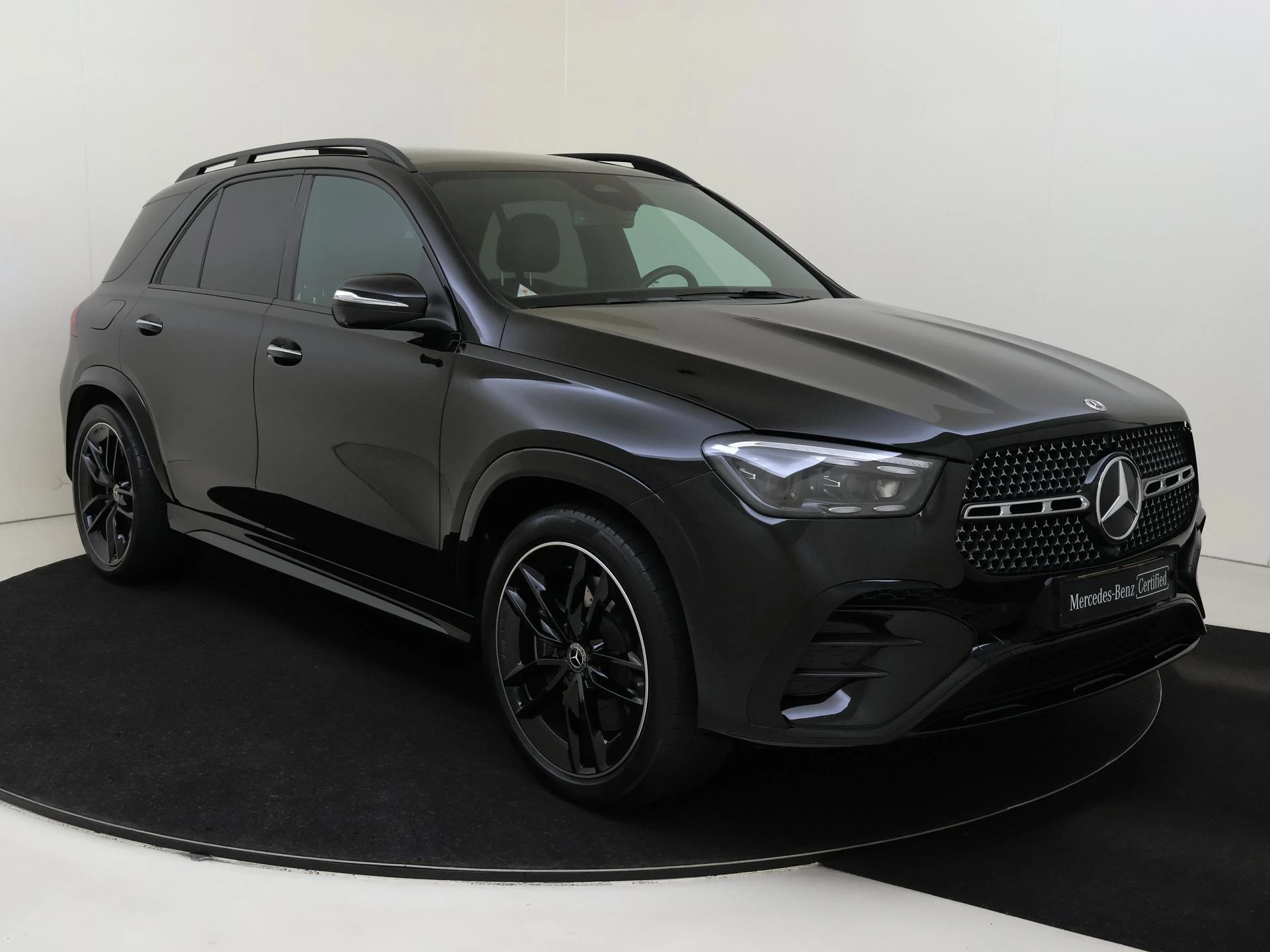 Mercedes-Benz-GLE-image-4