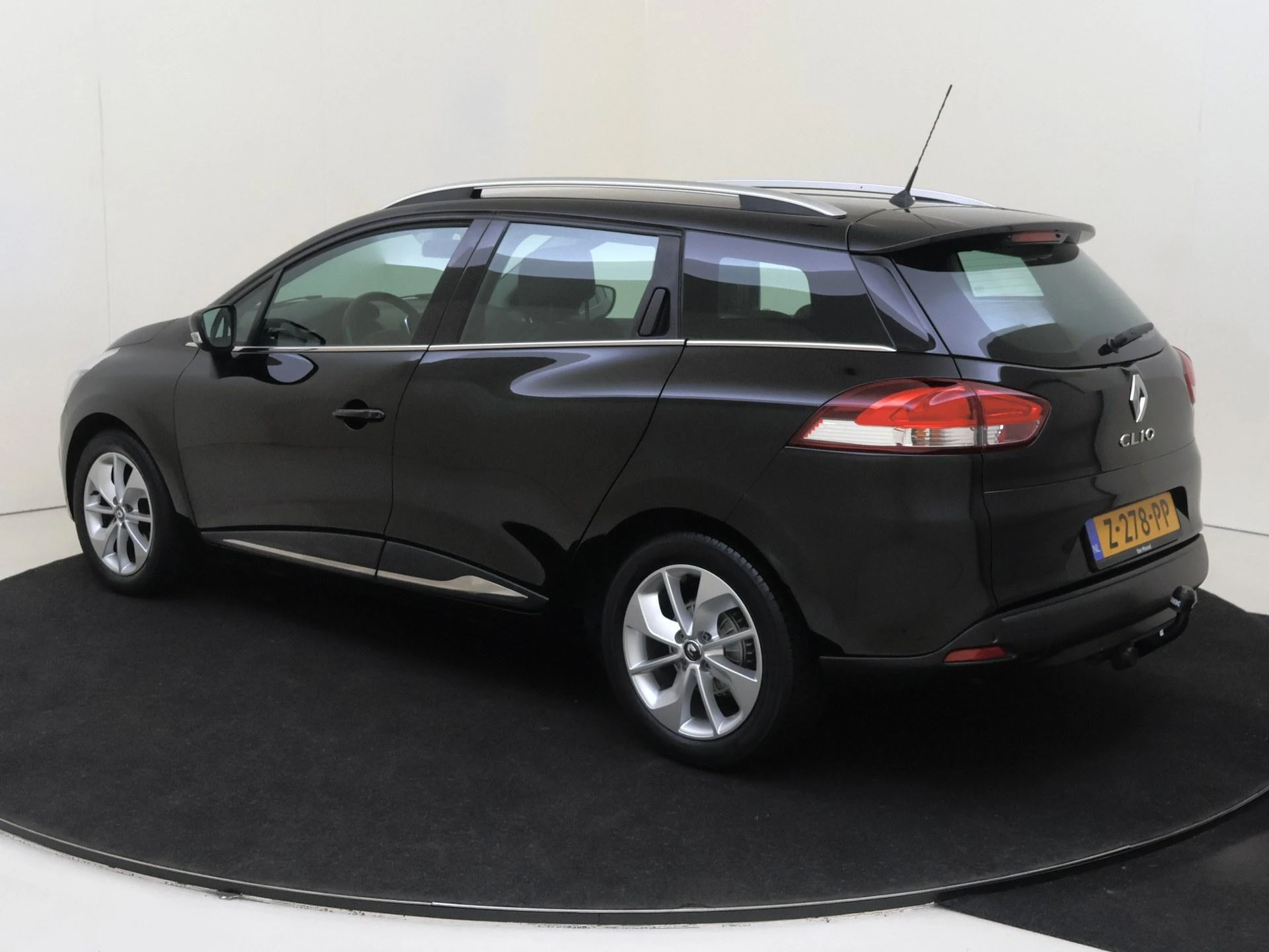 Renault-Clio-image-2