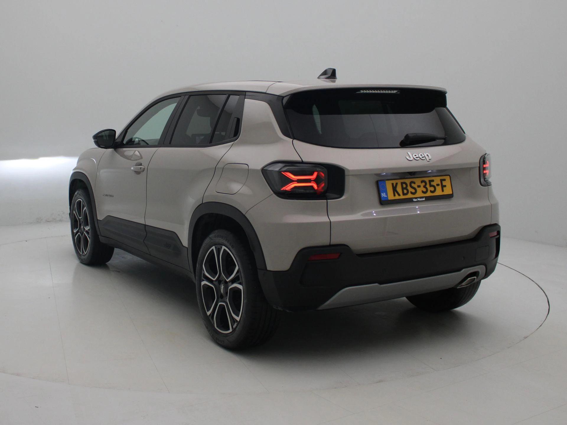 Jeep-Avenger-image-1