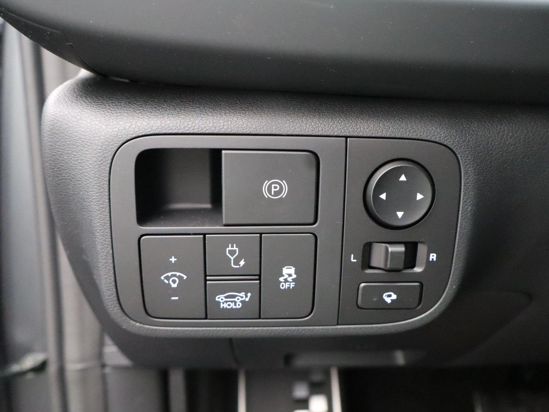 Hyundai-IONIQ 6-image-23