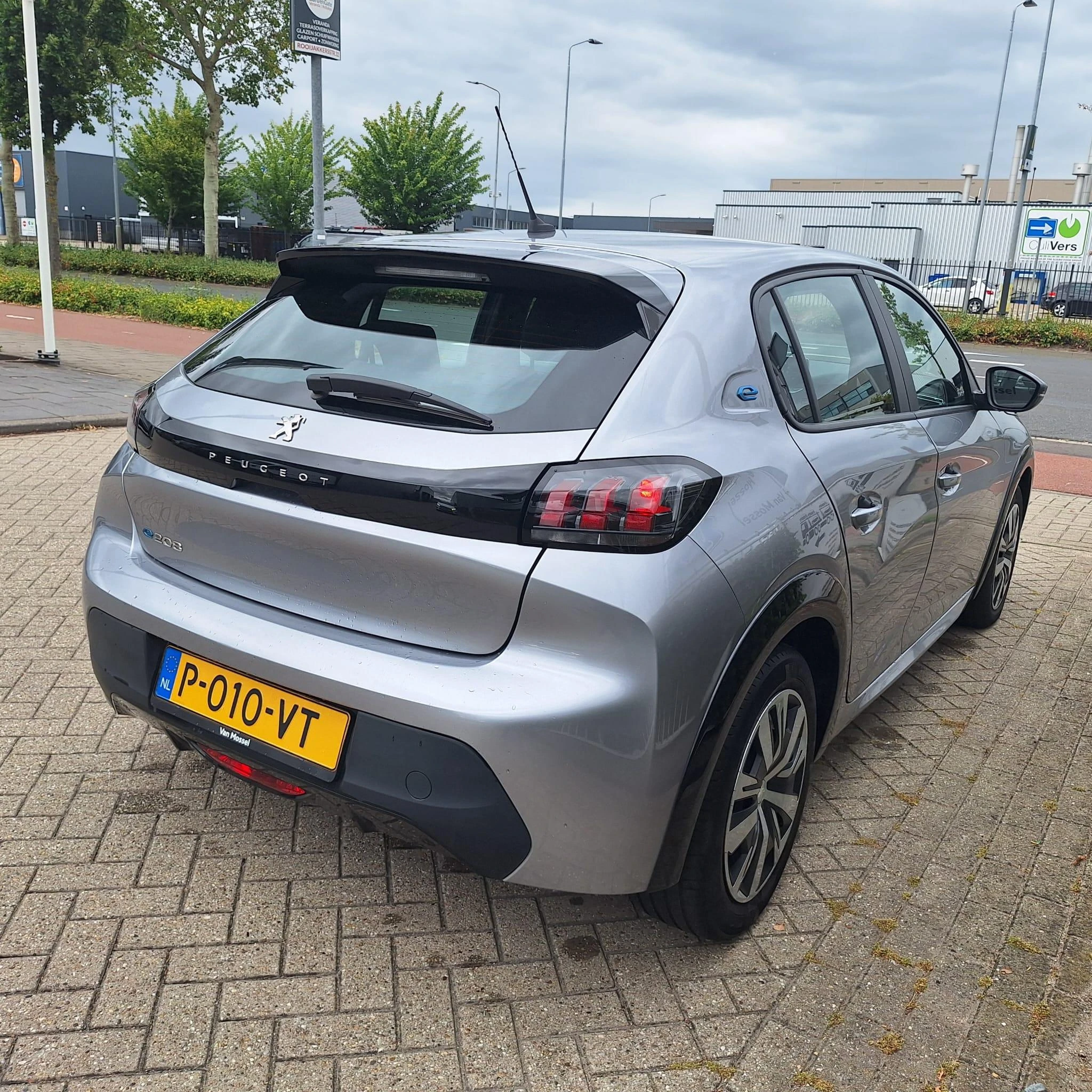 Peugeot e-208 EV Active 50 kWh