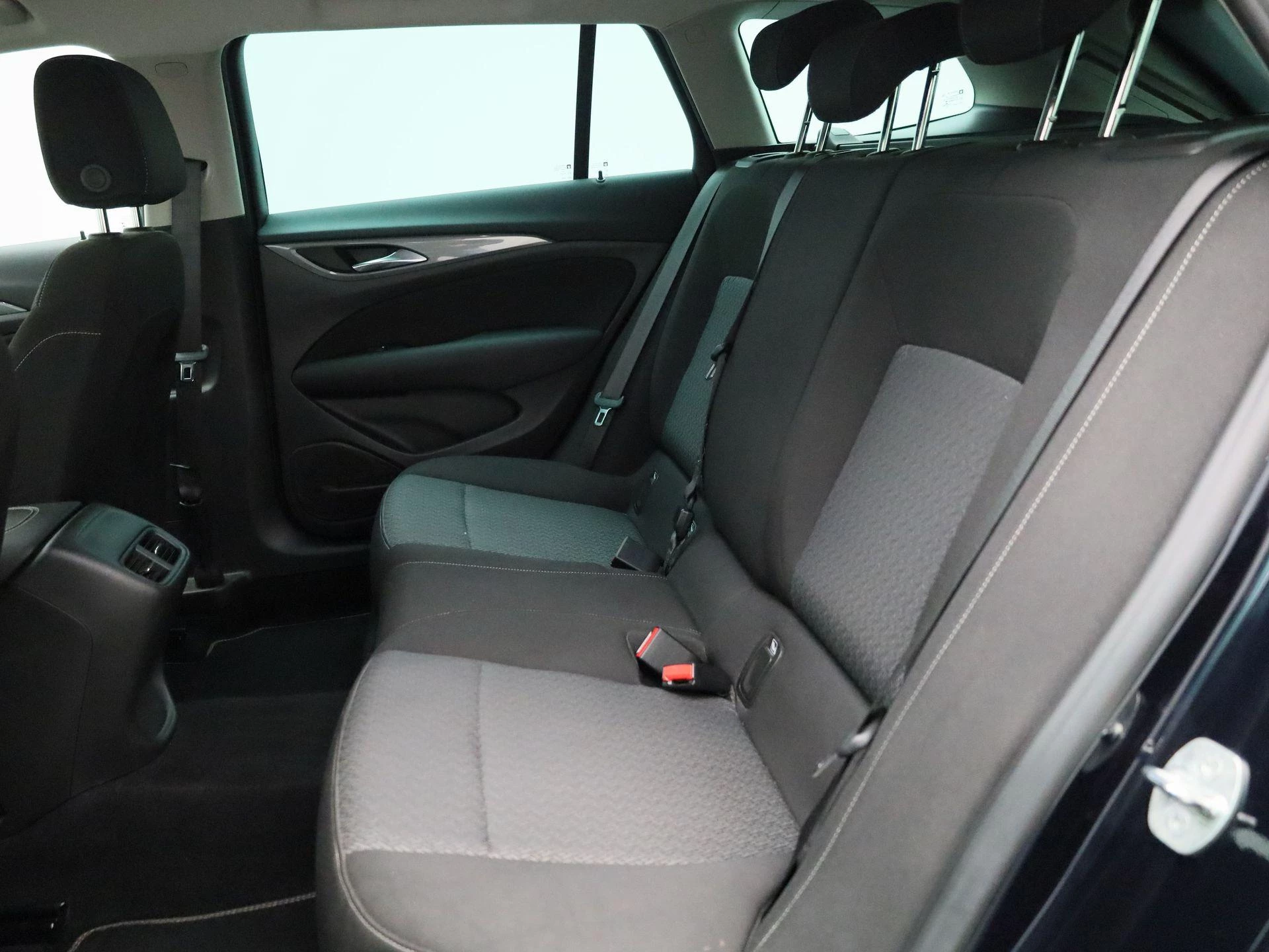 Opel-Insignia-image-10