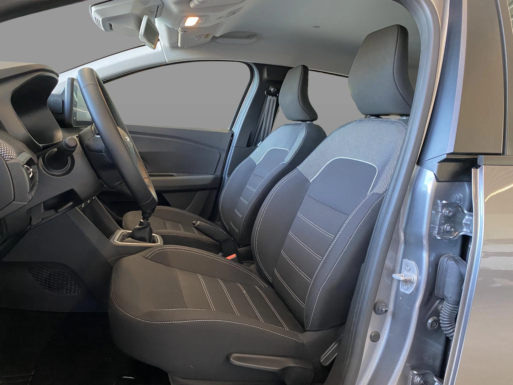 Dacia-Sandero-image-12