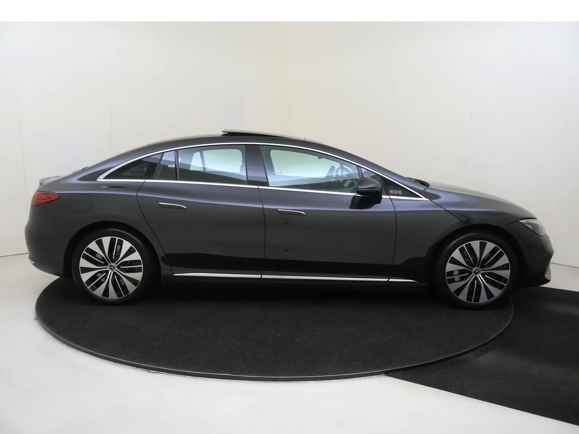Mercedes-Benz EQE 300 Business Solution Luxury 90 kWh