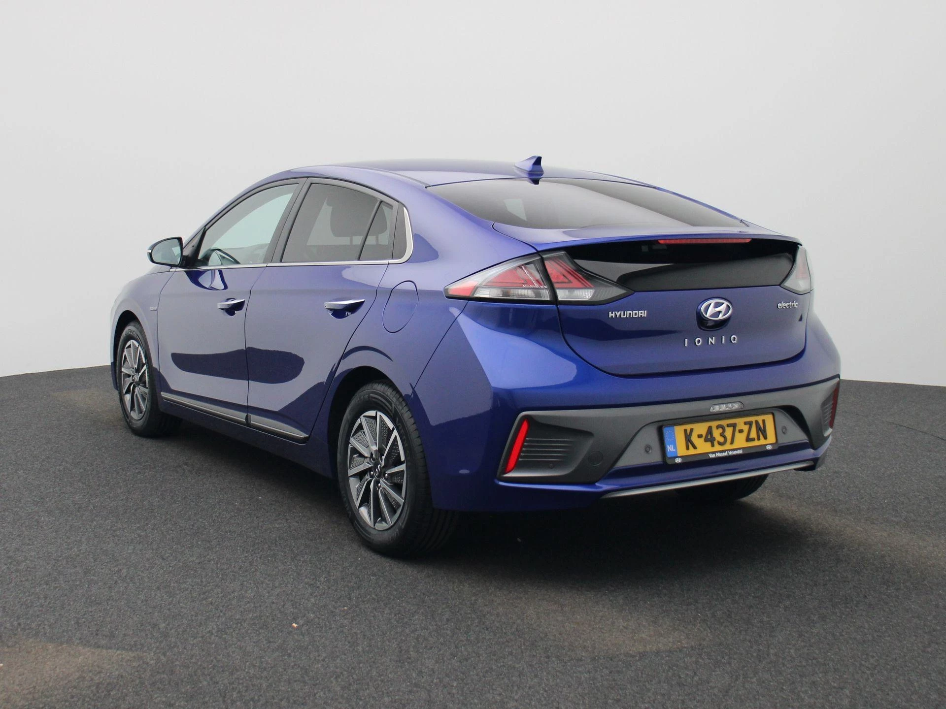Hyundai-IONIQ-image-1