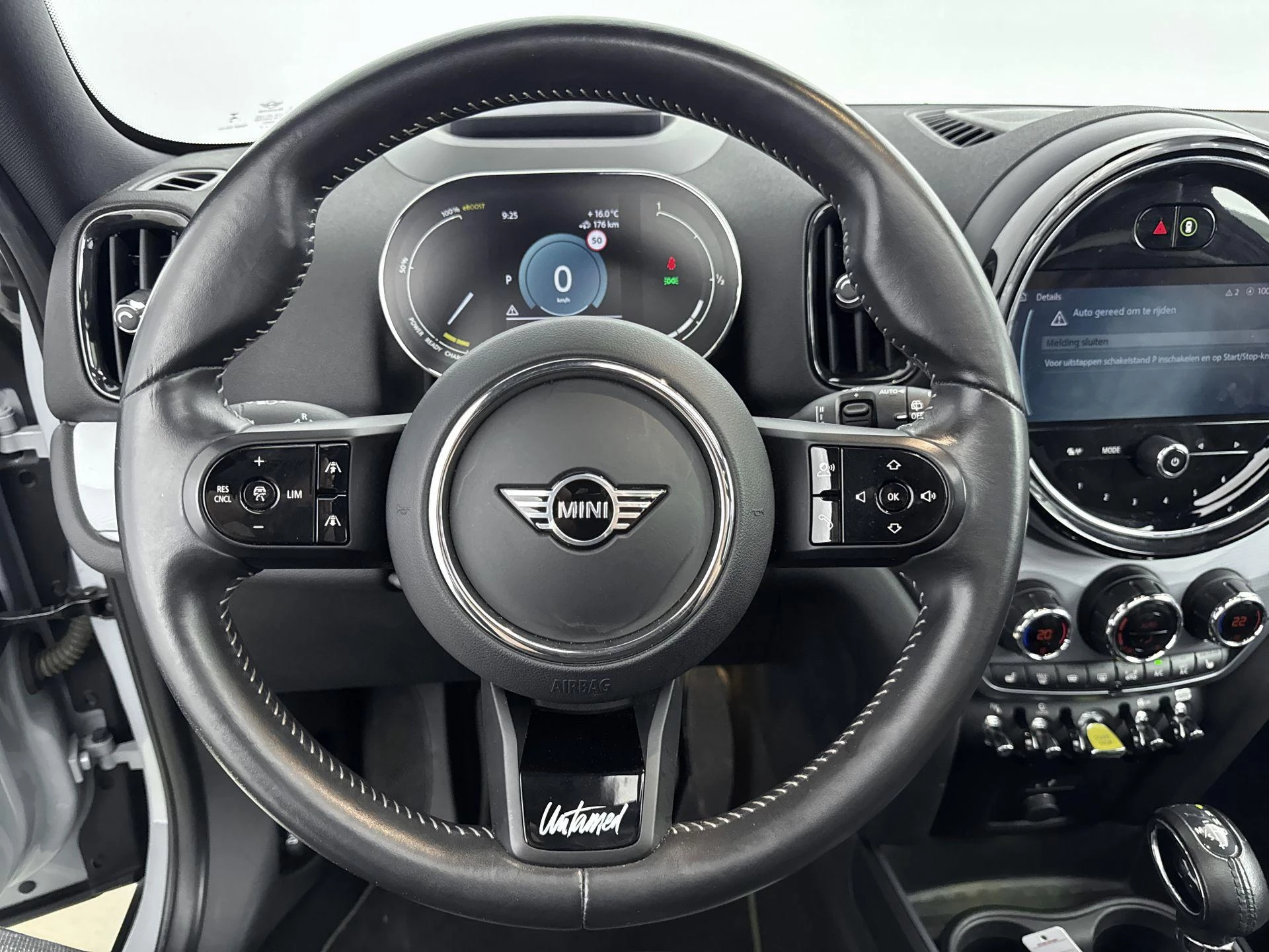 MINI-Countryman-image-24