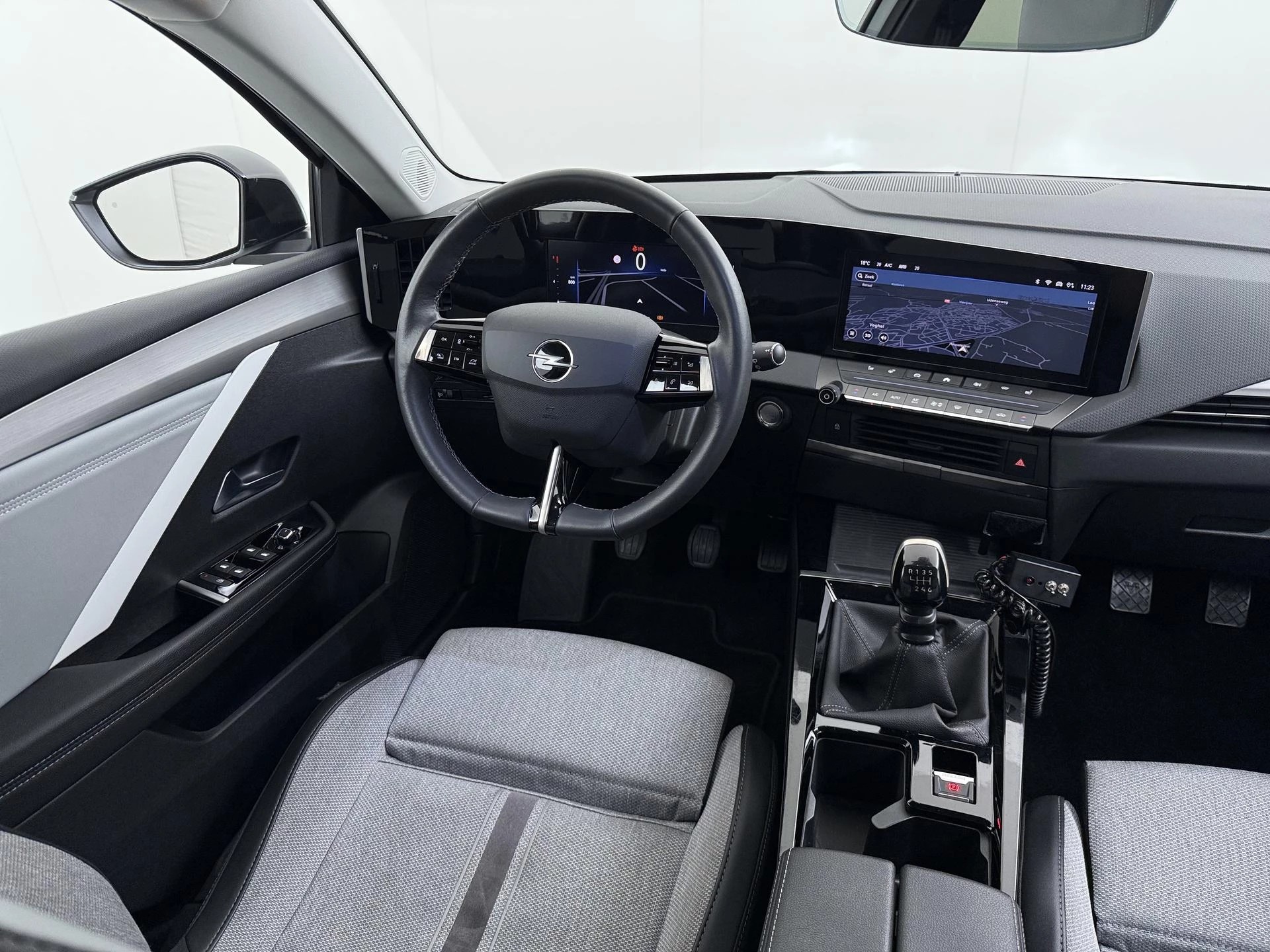 Opel-Astra-image-5
