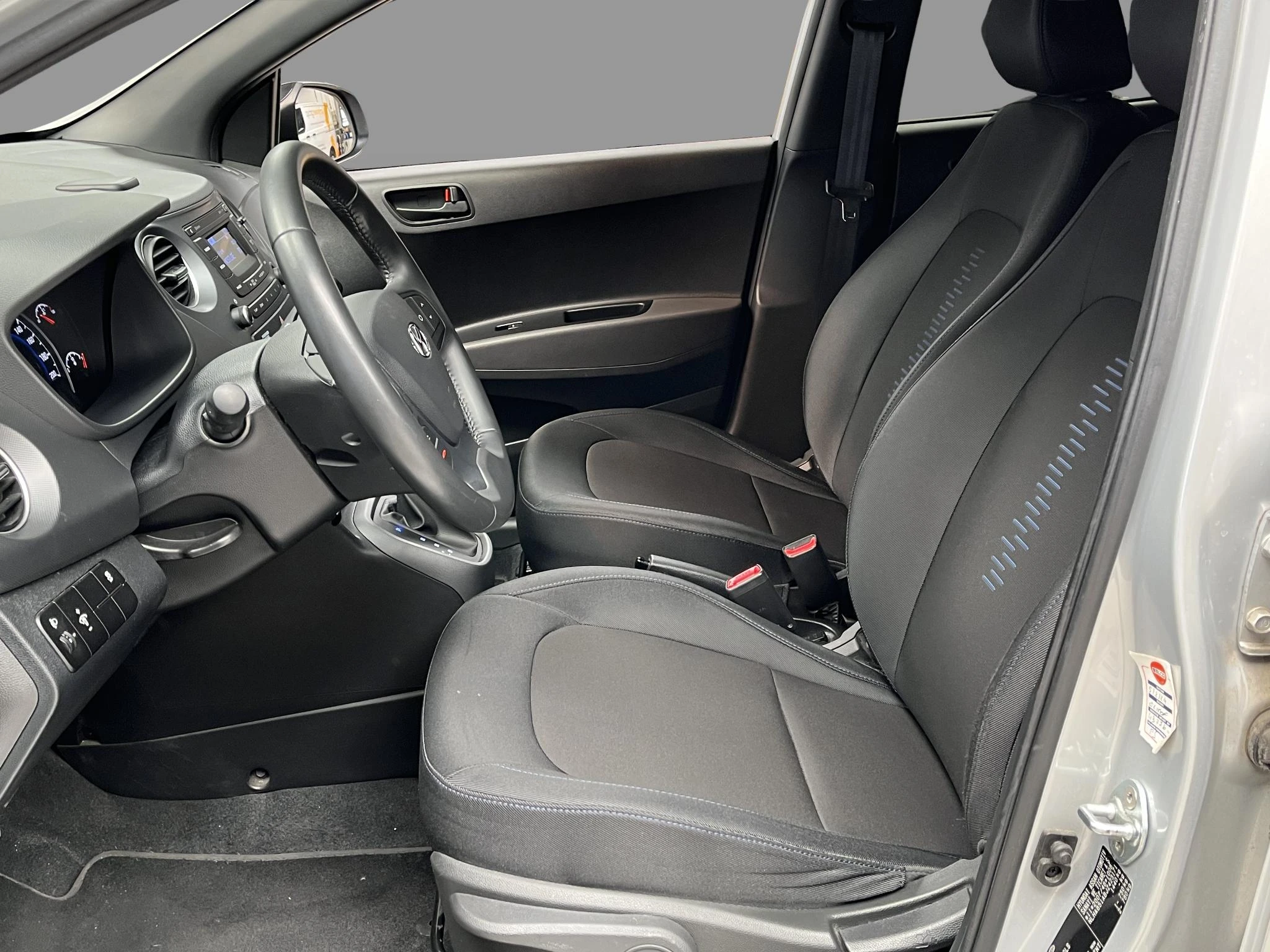 Hyundai i10 1.0 Aut. Launch Edition