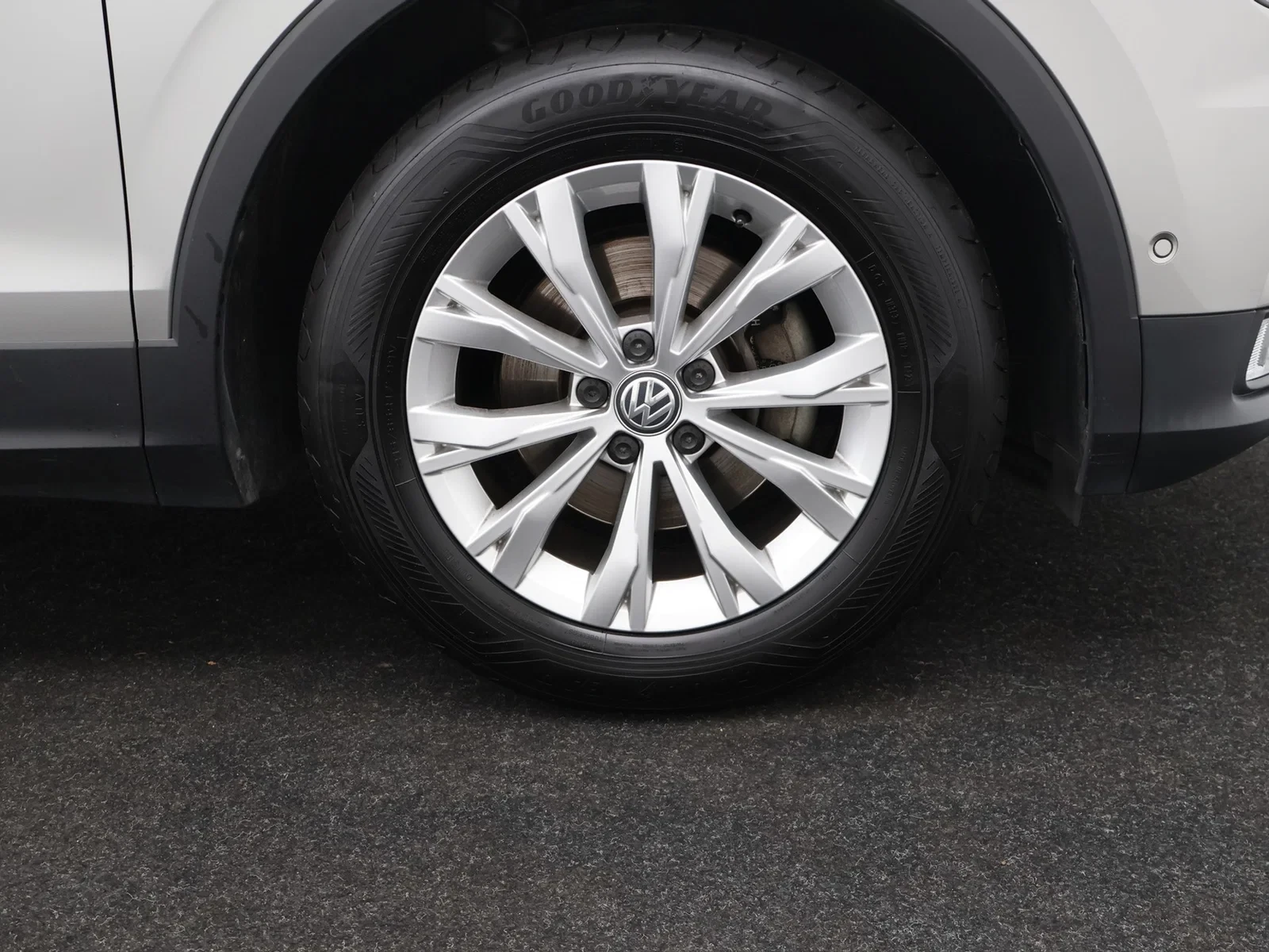 Volkswagen Tiguan Tiguan Comfortline 1.4TSI 150PK *TREKHAAK*LEDER*PANODAK*ACC*CAMERA*PDC*...*