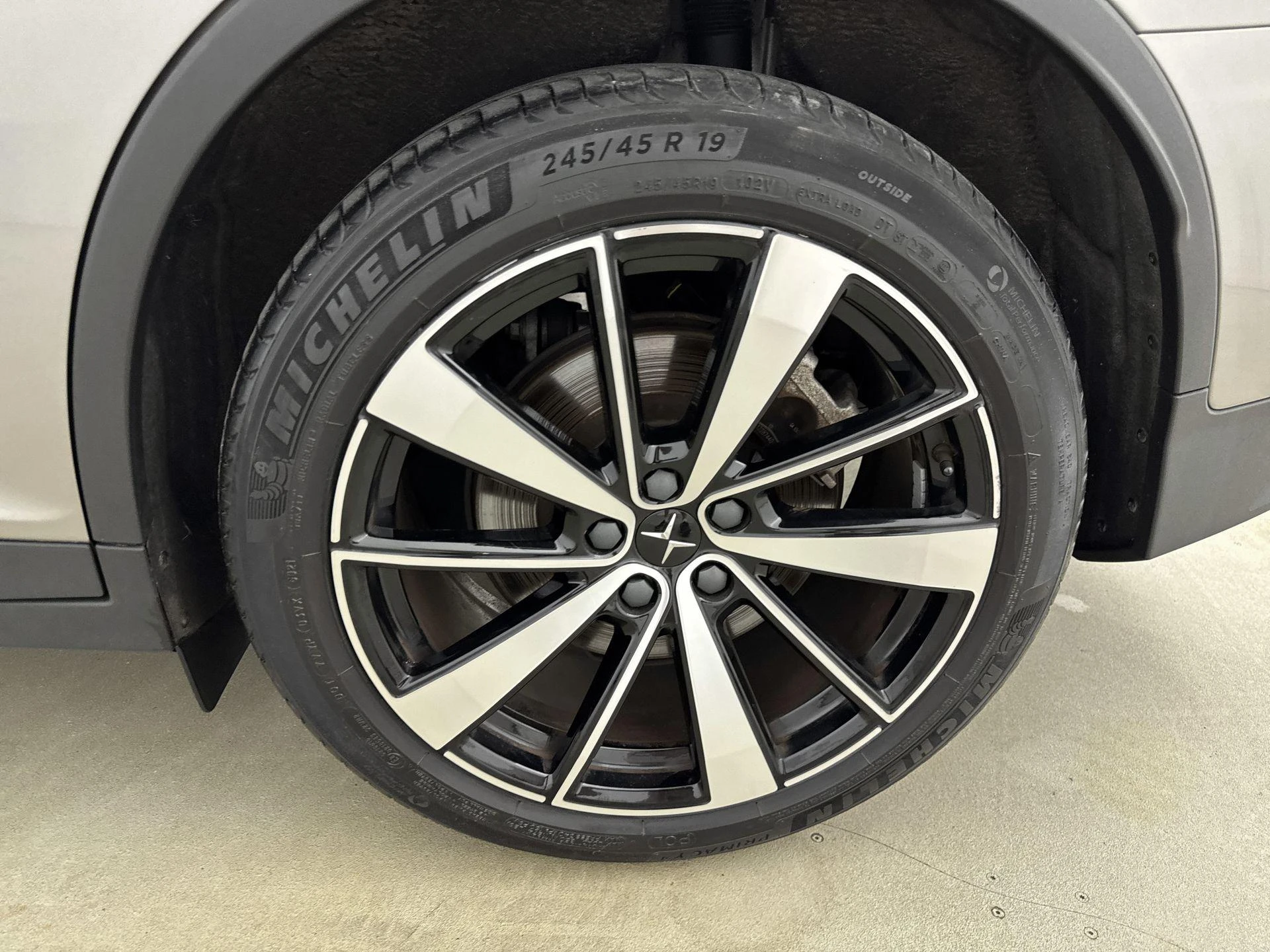 Polestar-2-image-27