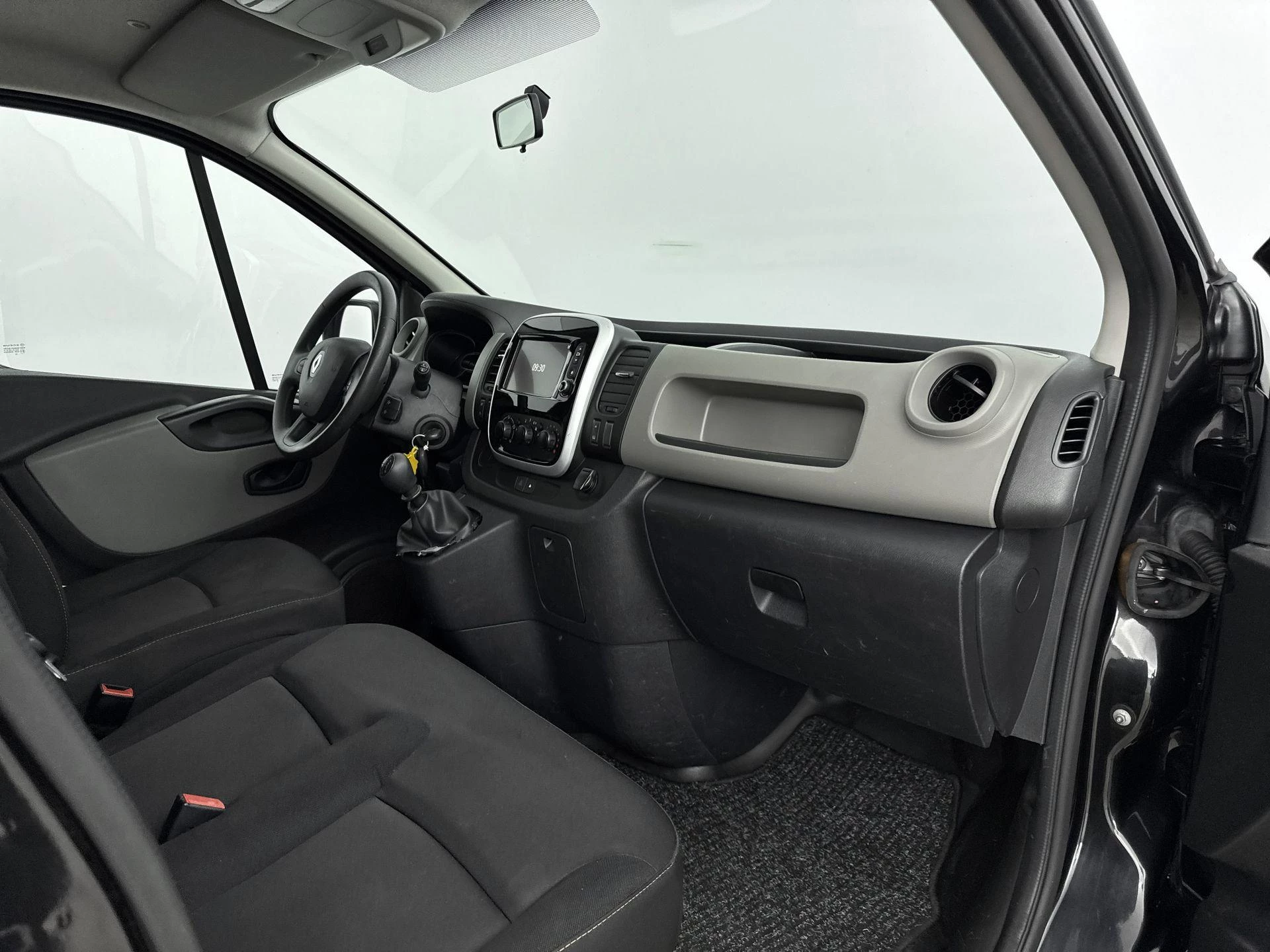 Renault-Trafic-image-8