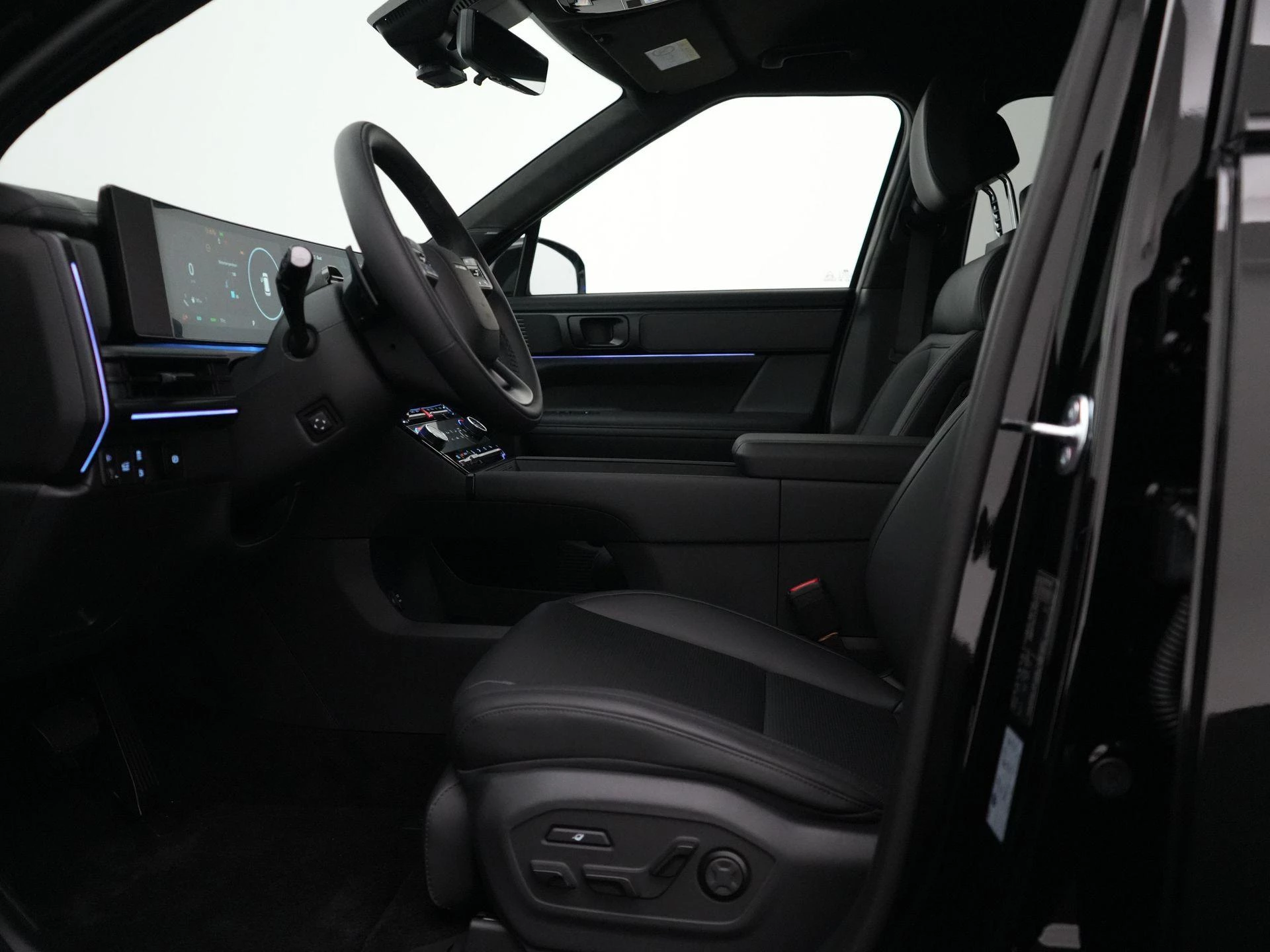 Hyundai-Santa Fe-image-38