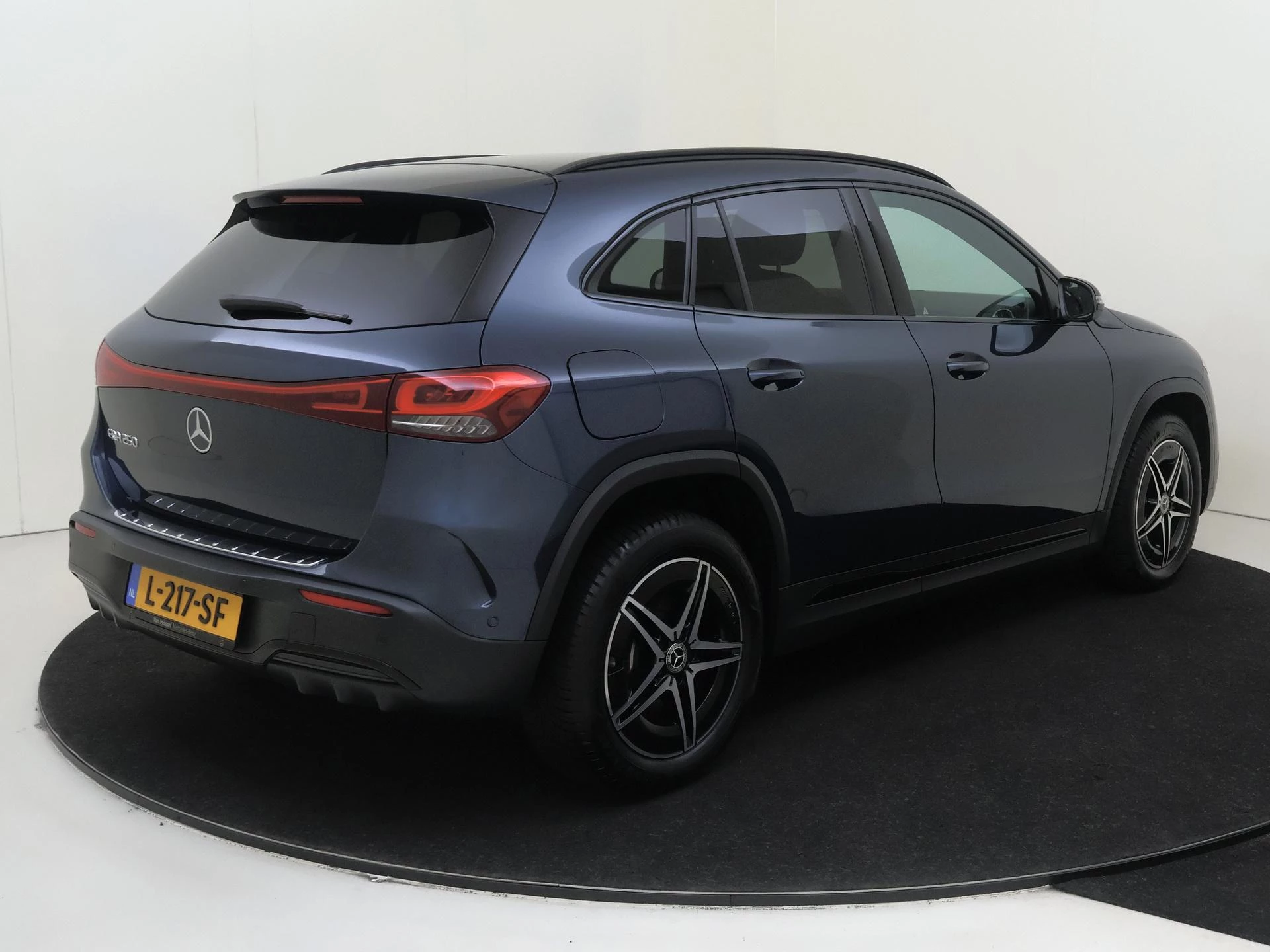 Mercedes-Benz Eqa