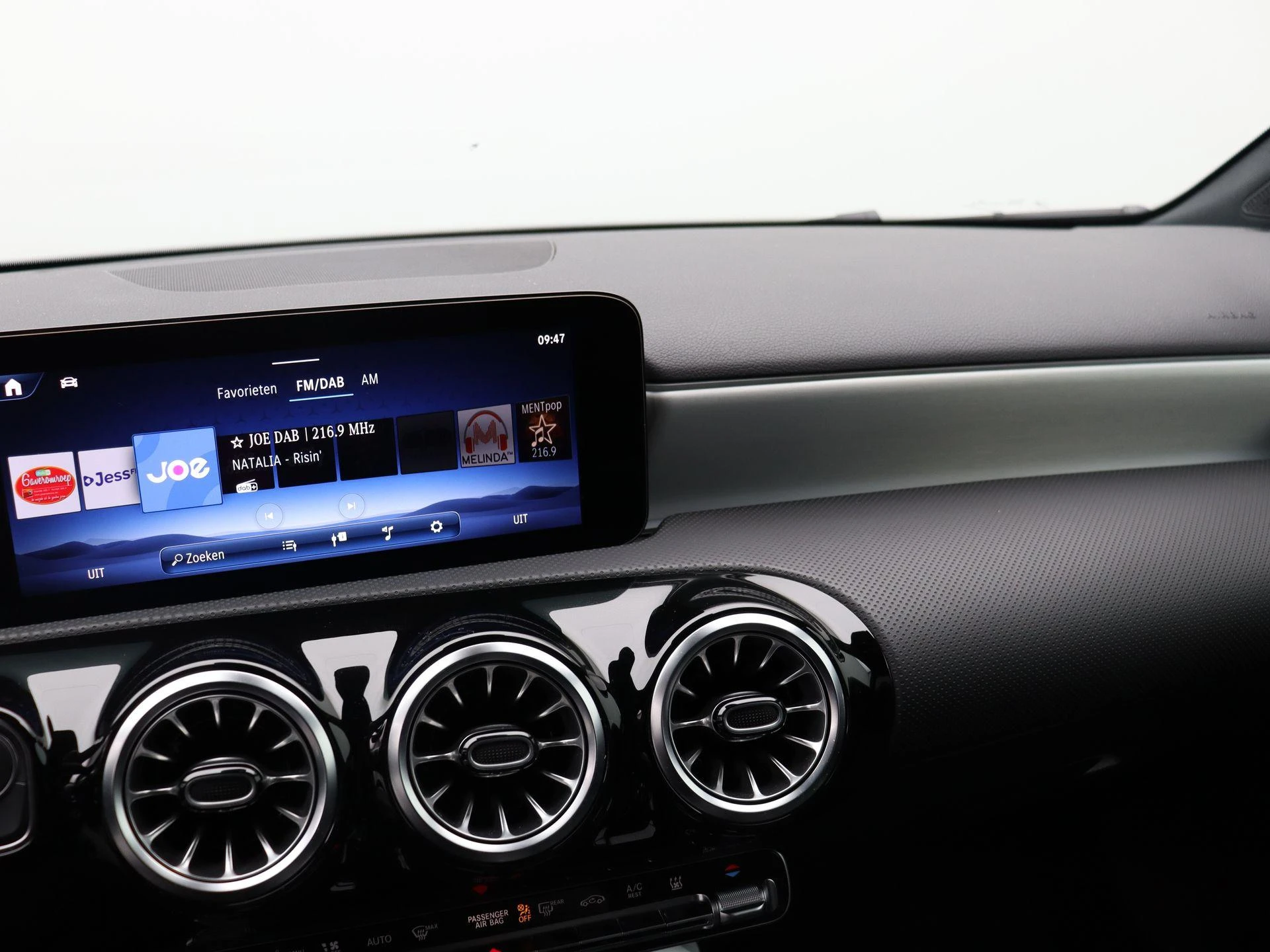 Mercedes-Benz-Classe A-image-9