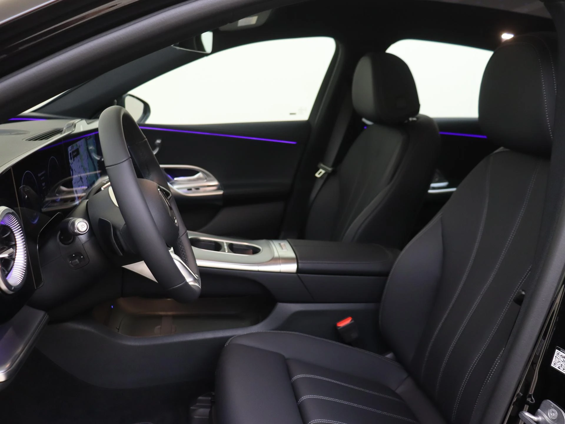 Mercedes-Benz-C-Klasse-image-14