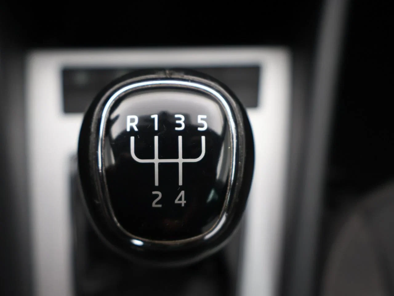 Škoda Octavia Combi 1.6TDI NAVI*TREKHAAK*AUTOCLIMA*TOUCHSCREEN