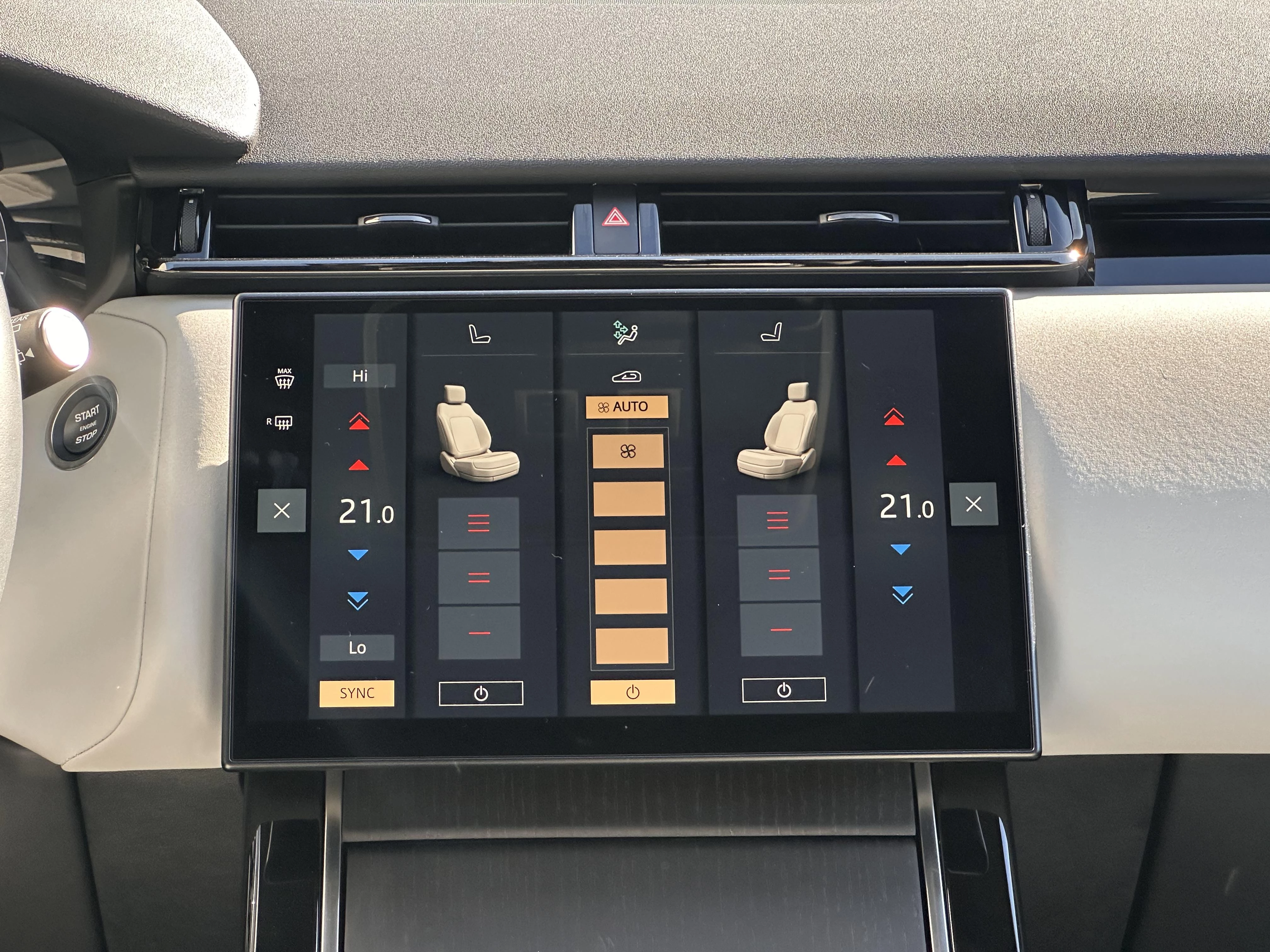 Land Rover-Range Rover Velar-image-18