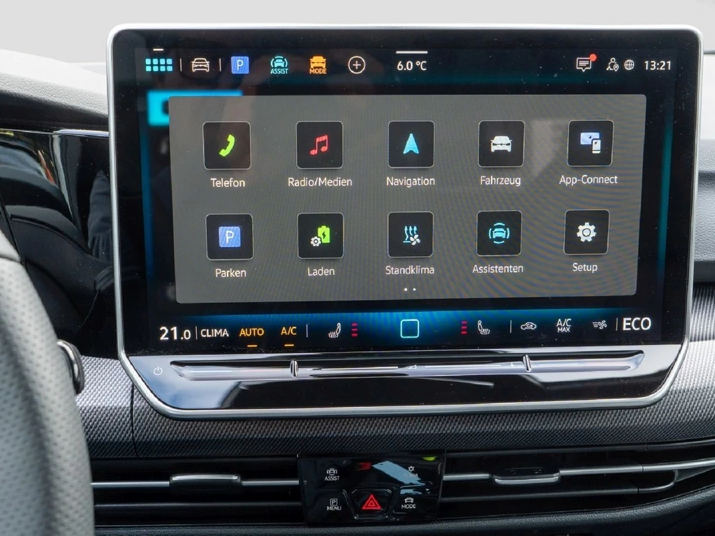 Volkswagen-Golf-image-17