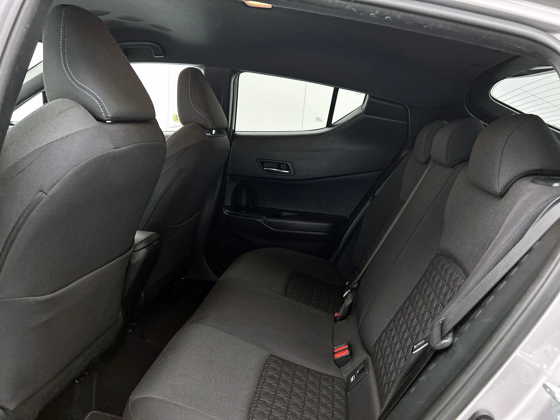 Toyota-C-HR-image-26