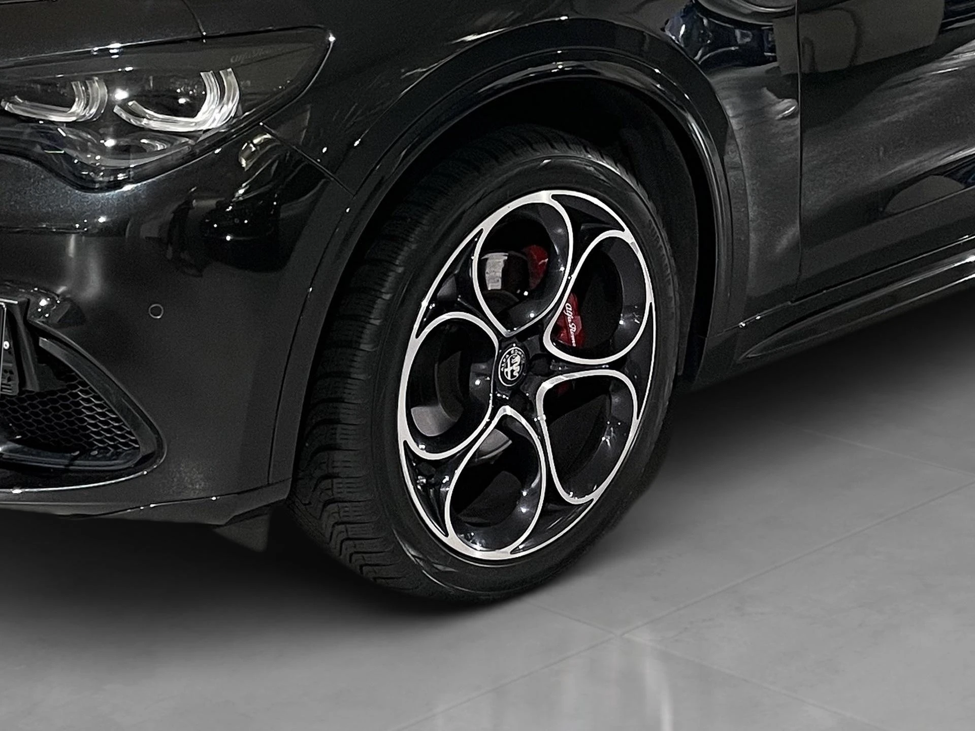 Alfa Romeo-Stelvio-image-20