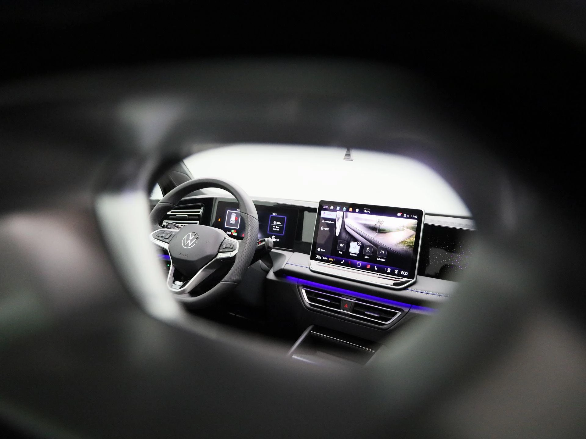 Volkswagen-Tiguan-image-52
