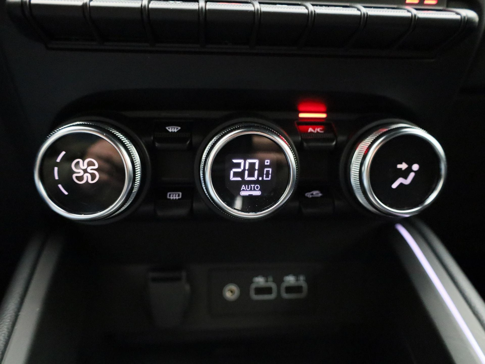 Renault-Clio-image-24