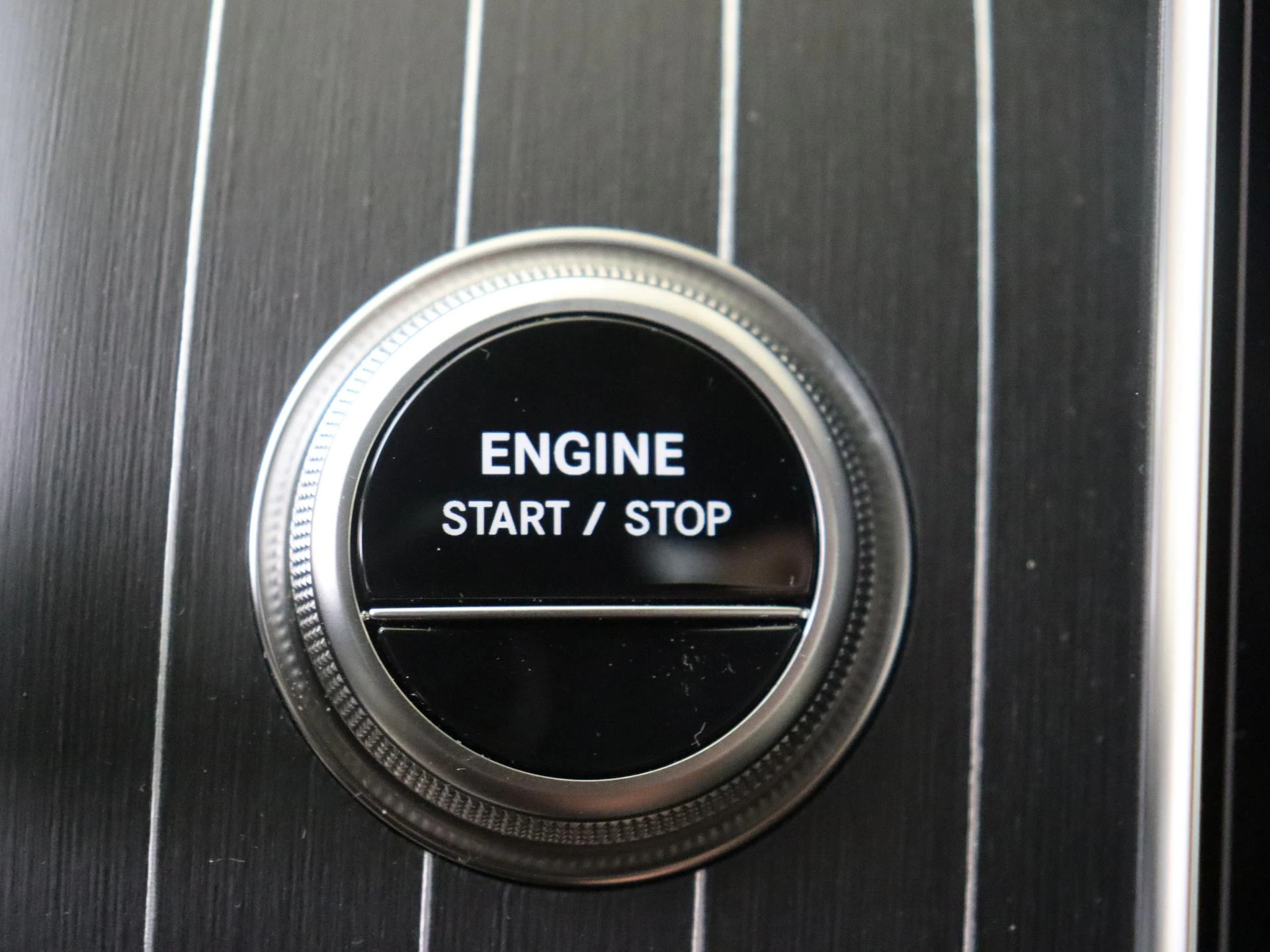Mercedes-Benz-GLC-image-21