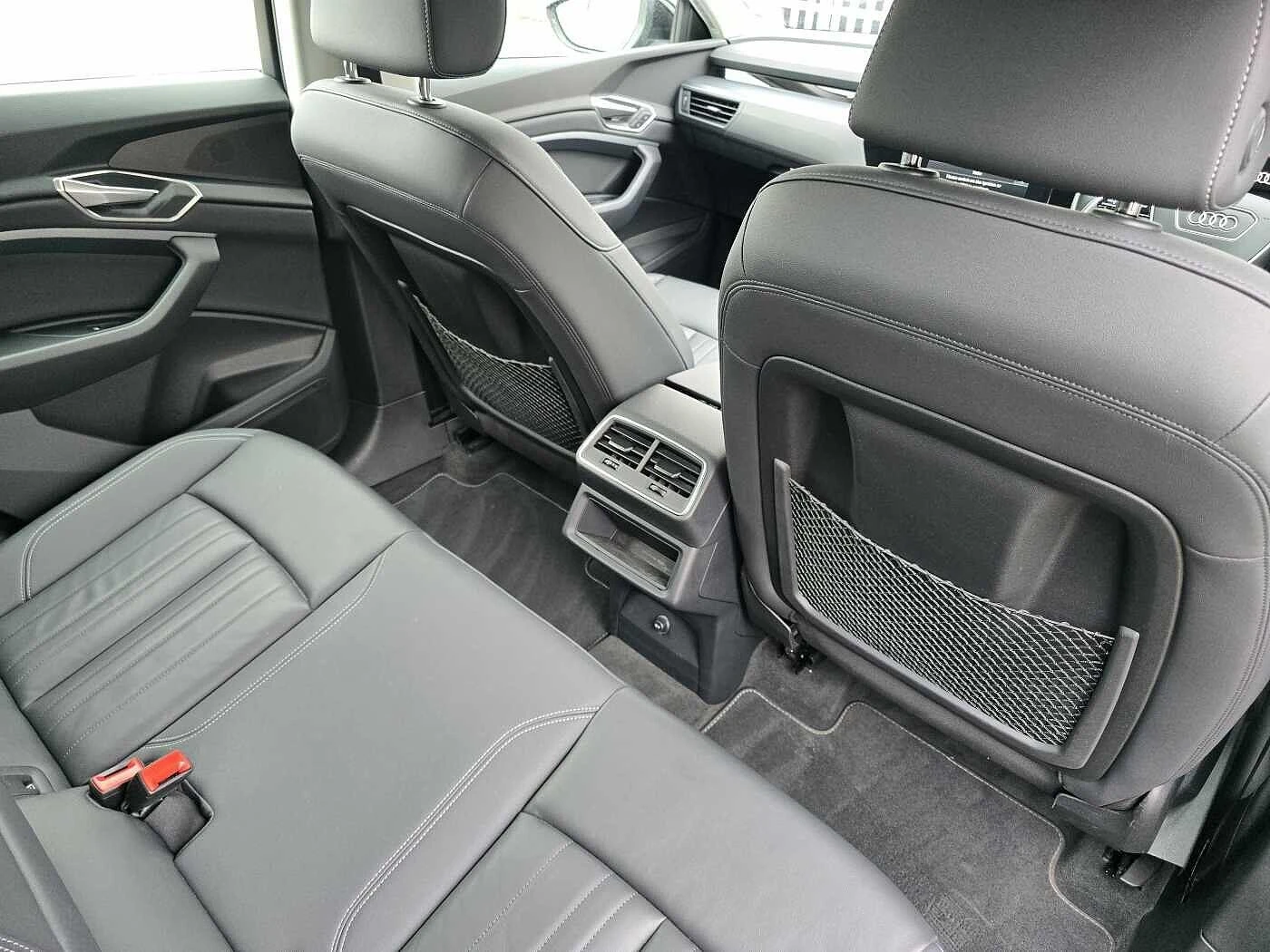 Audi-Q8-image-37