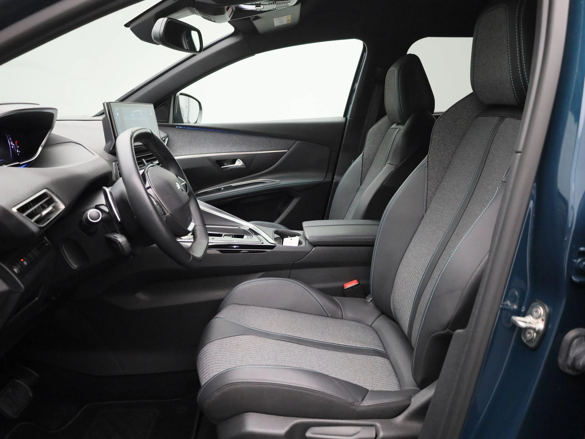 Peugeot-5008-image-8