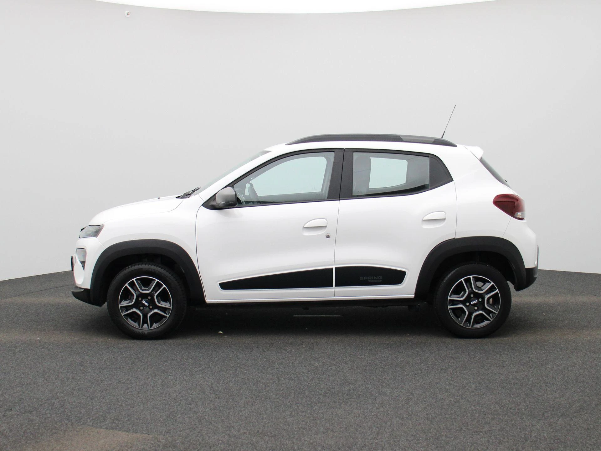 Dacia-Spring-image-3