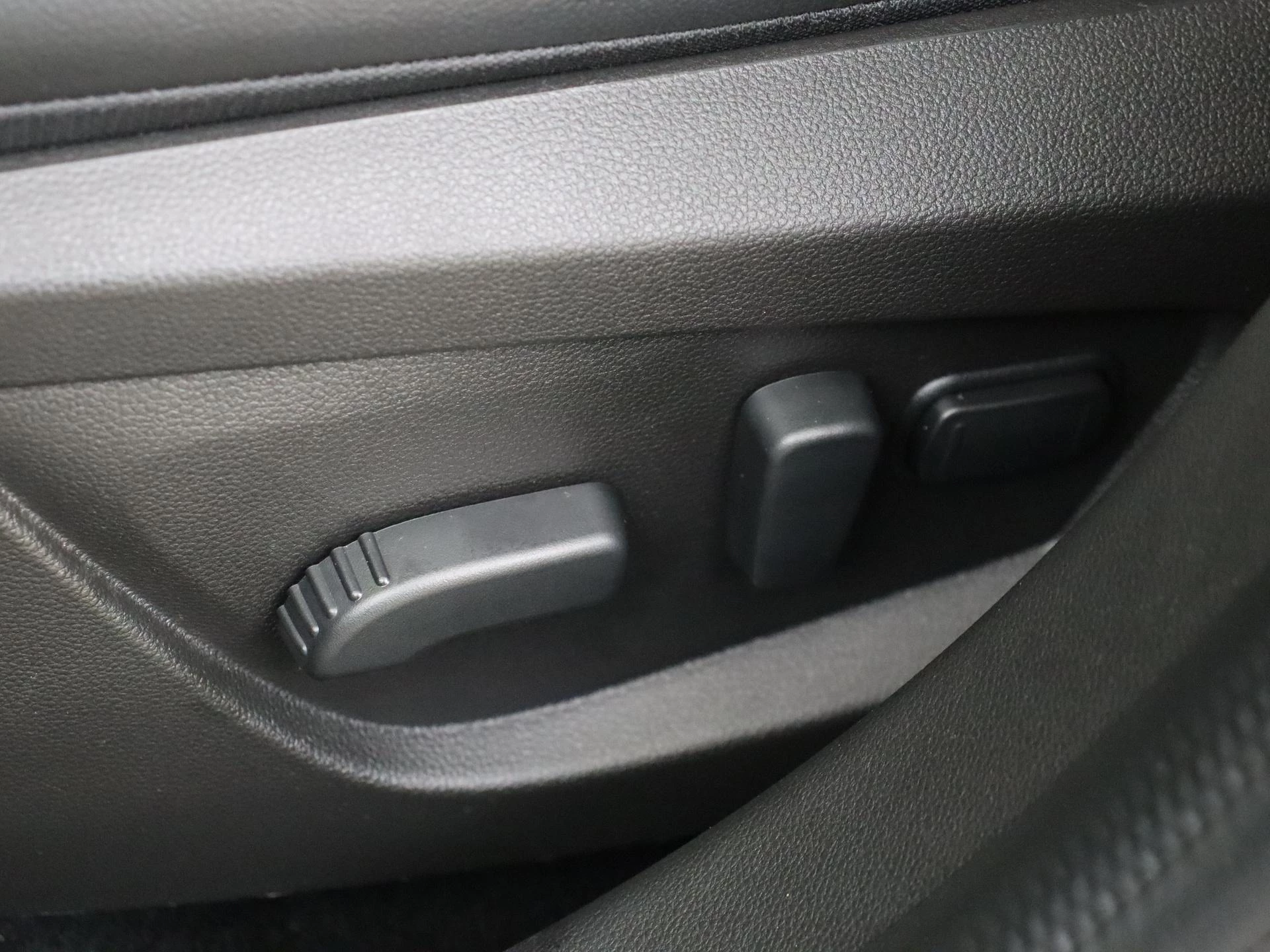 Renault-Arkana-image-26