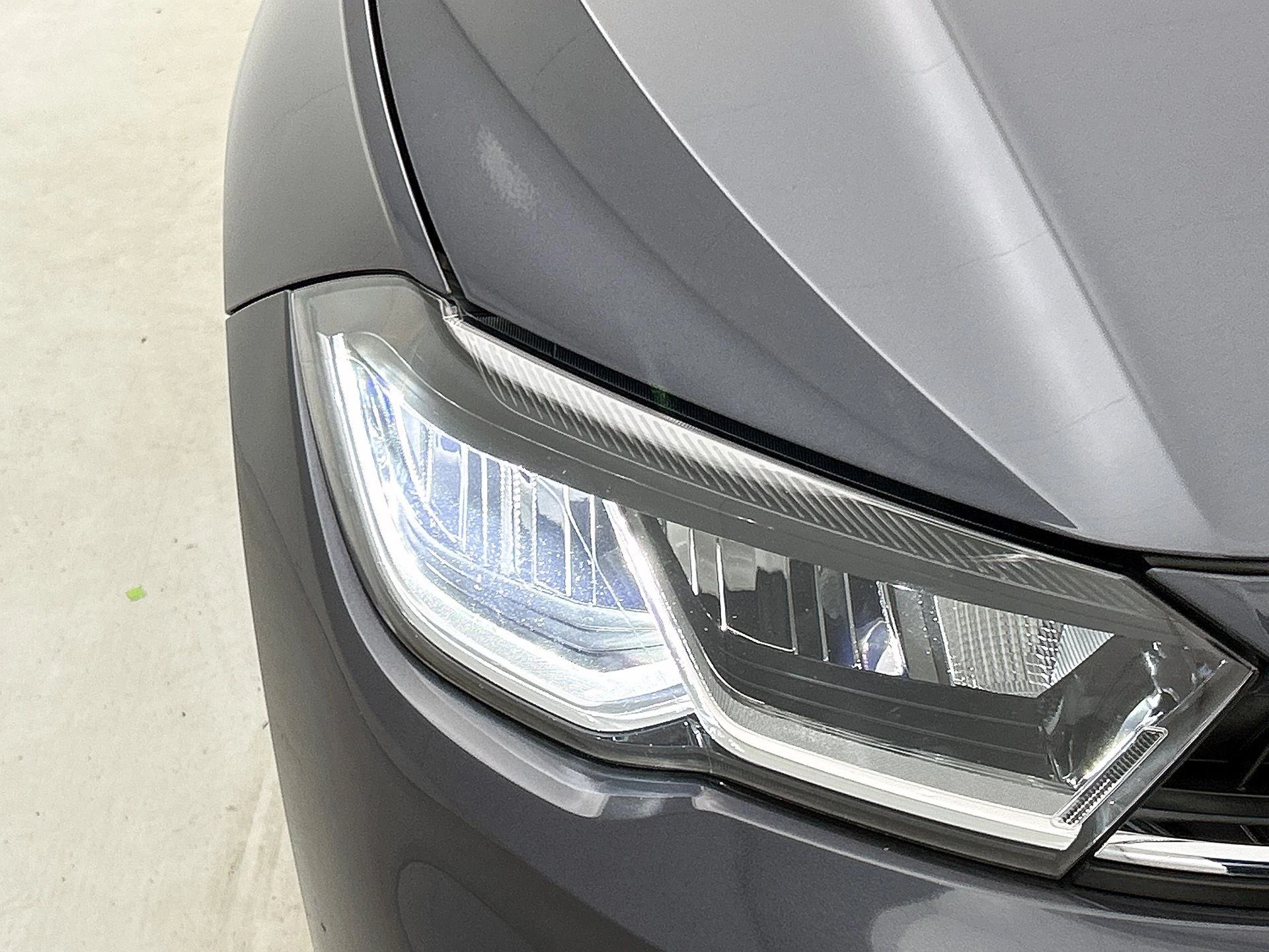 Volkswagen-Polo-image-12
