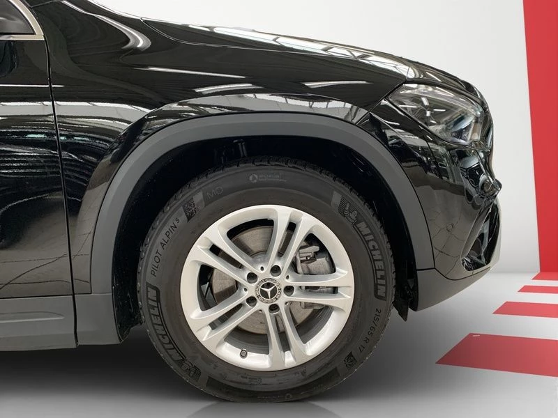 Mercedes-Benz GLA 200 ADV AHK LED SPUR SHZ DCT KAMERA NAVI