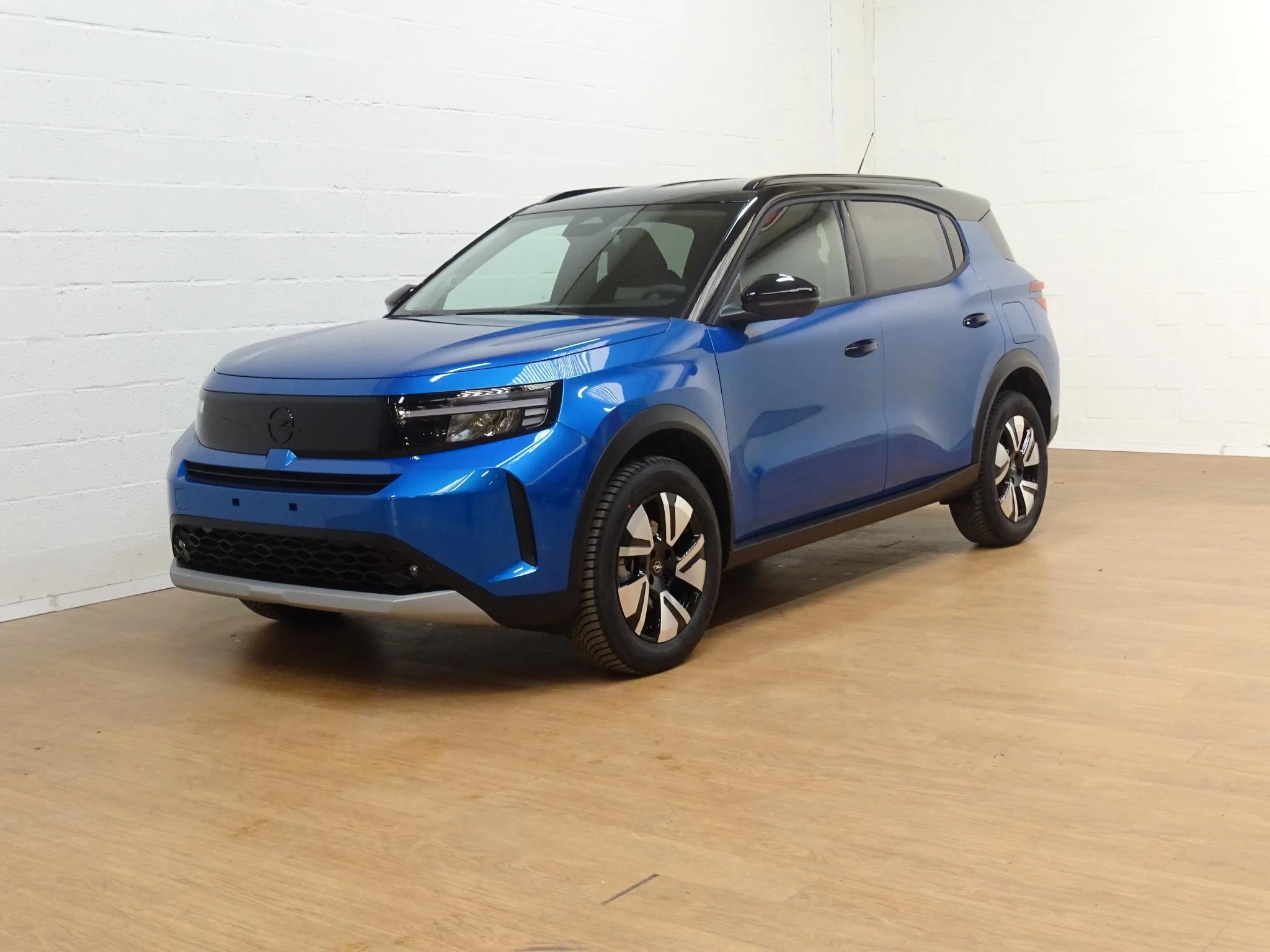 Opel-Frontera-image-2
