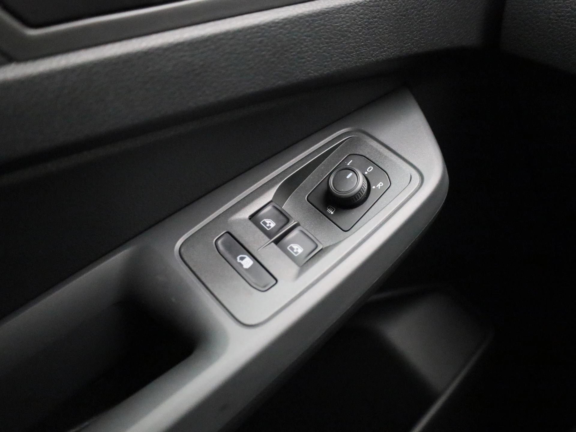 Volkswagen-Caddy-image-22