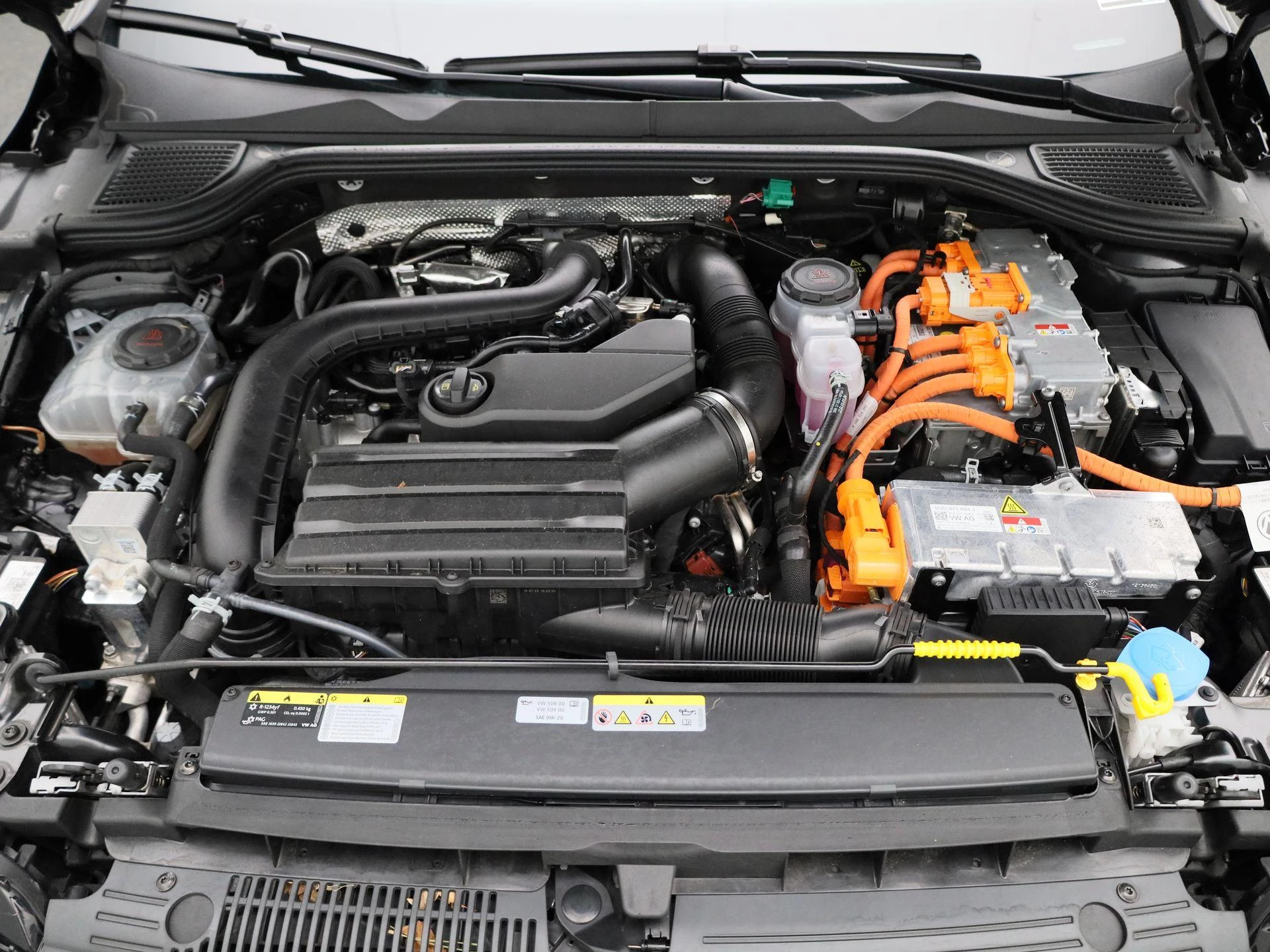 Volkswagen Golf 1.5 eHybrid Style Edition 204 PK|