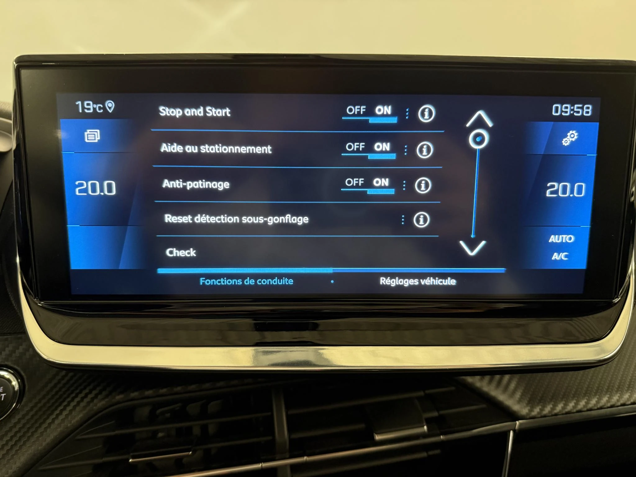 Peugeot-2008-image-29