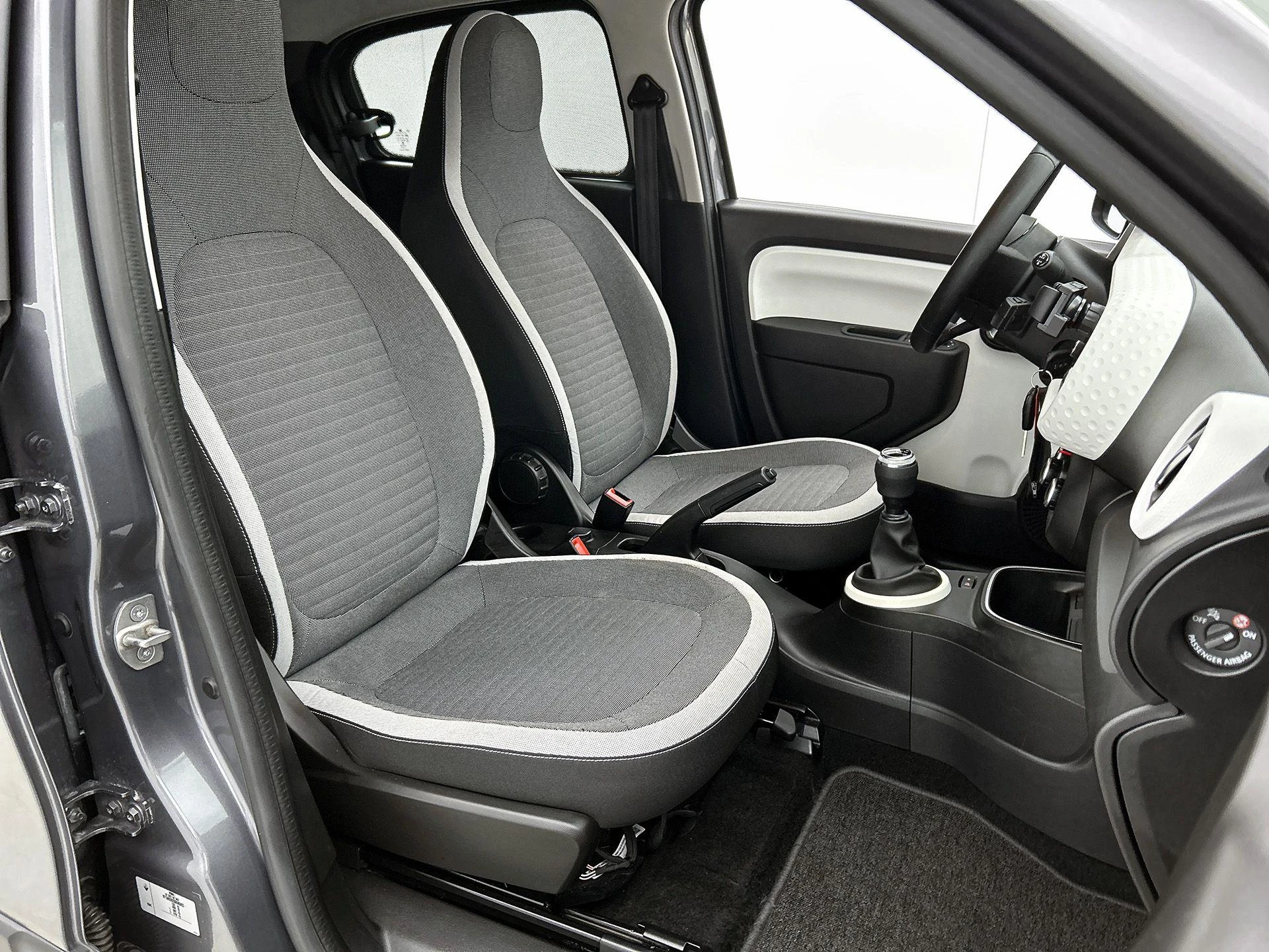 Renault-Twingo-image-29
