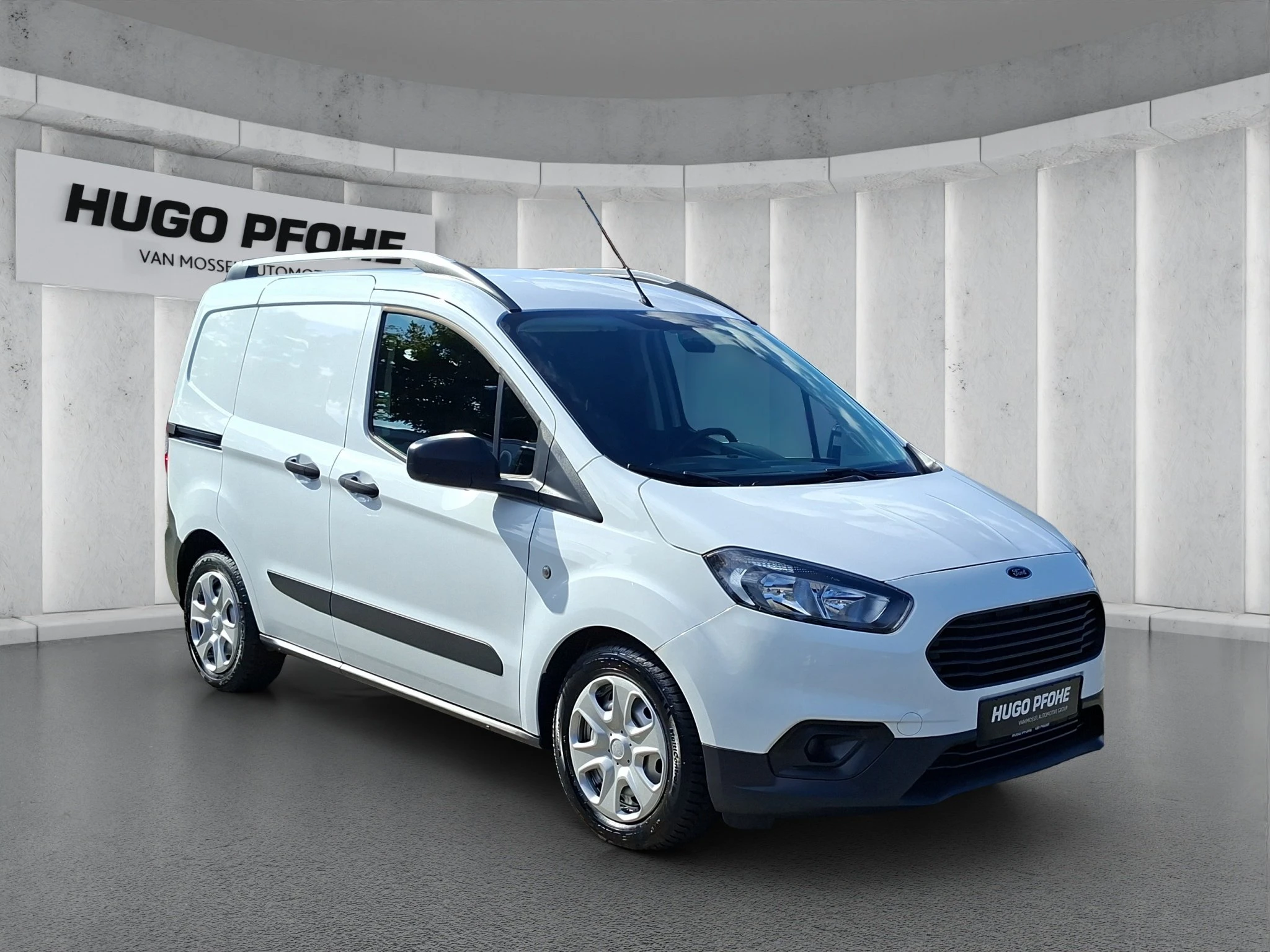 Ford-Transit Courier-image-6
