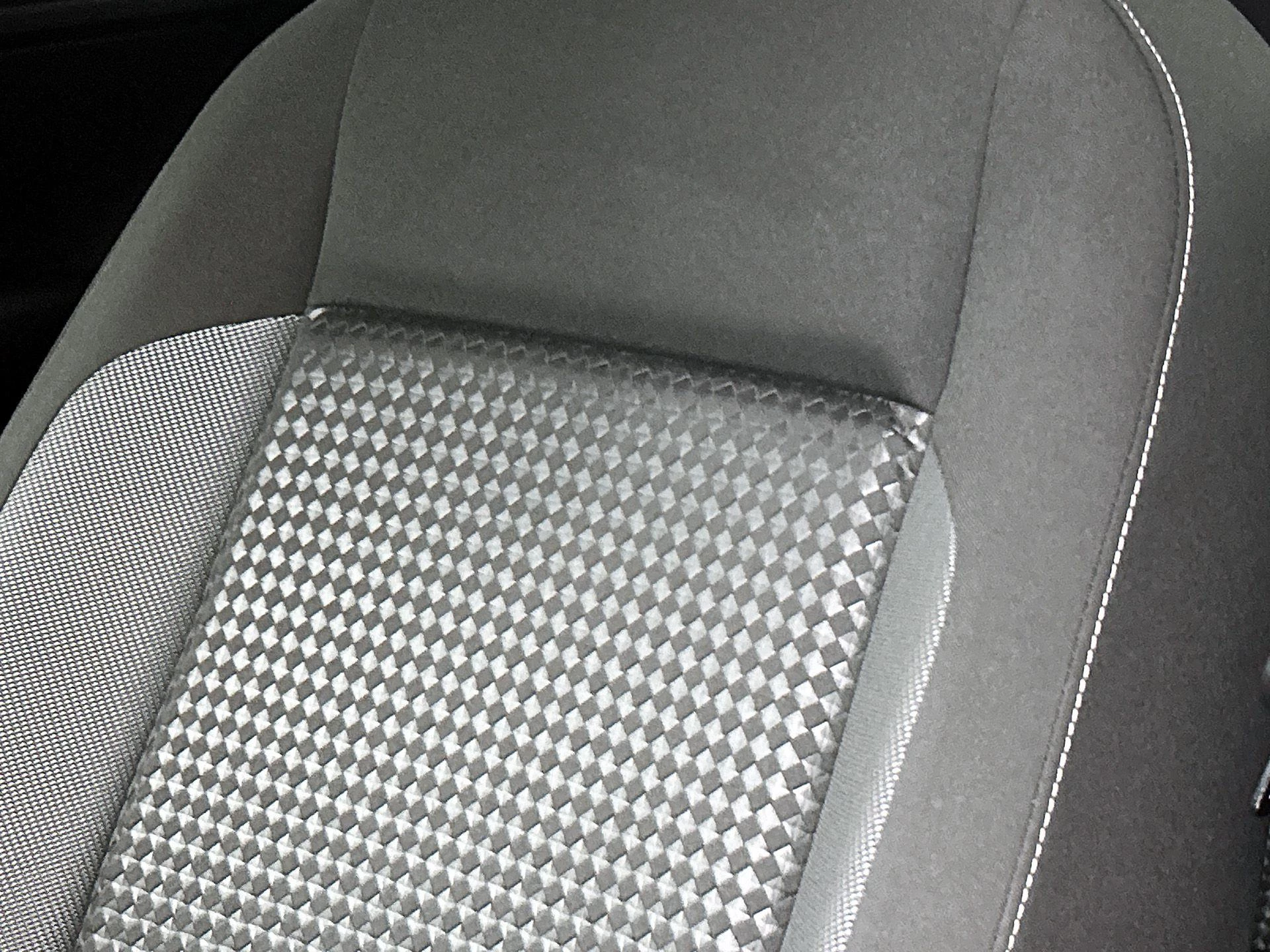 Volkswagen-T-Roc-image-11
