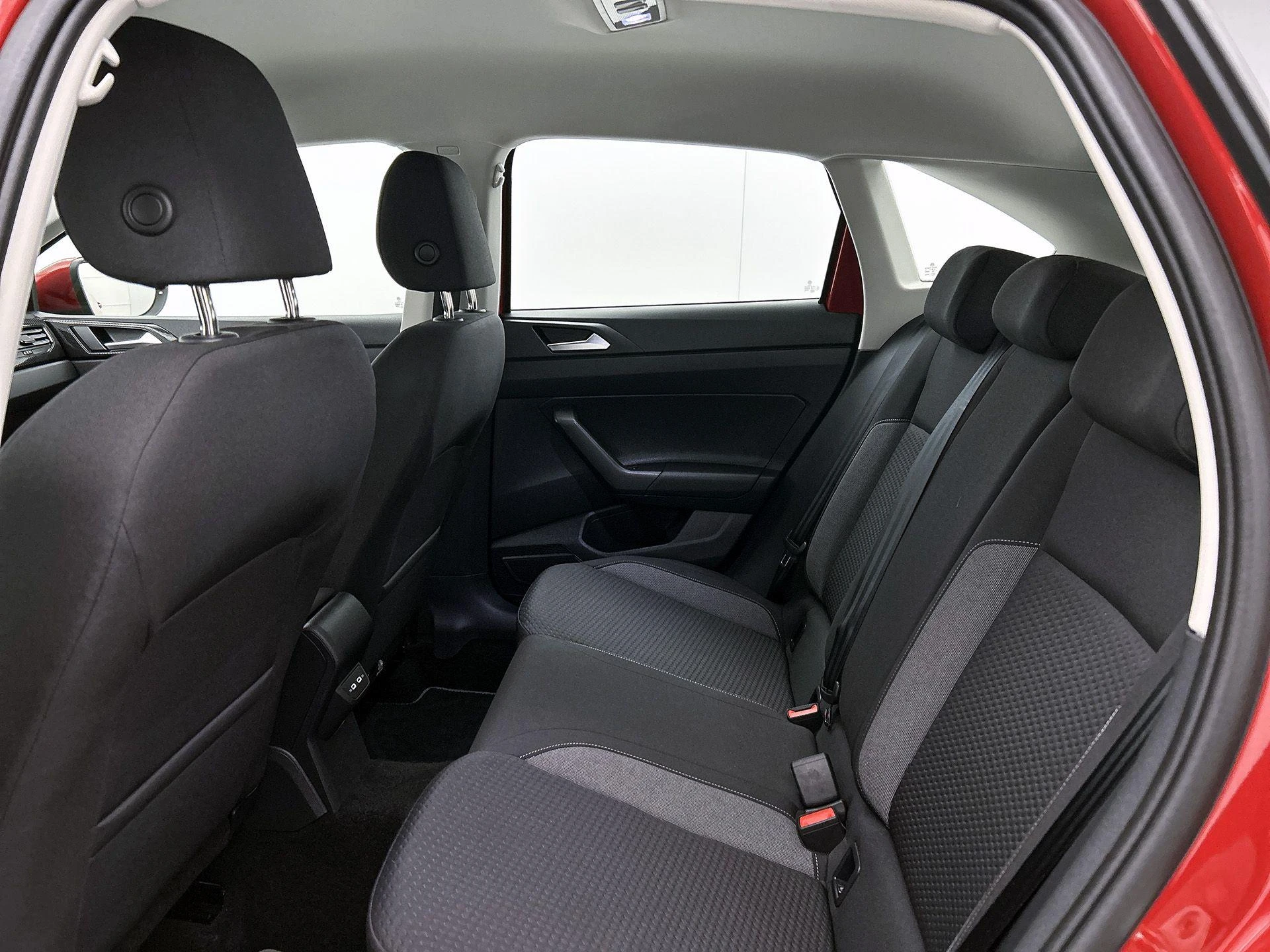 Volkswagen-Taigo-image-25