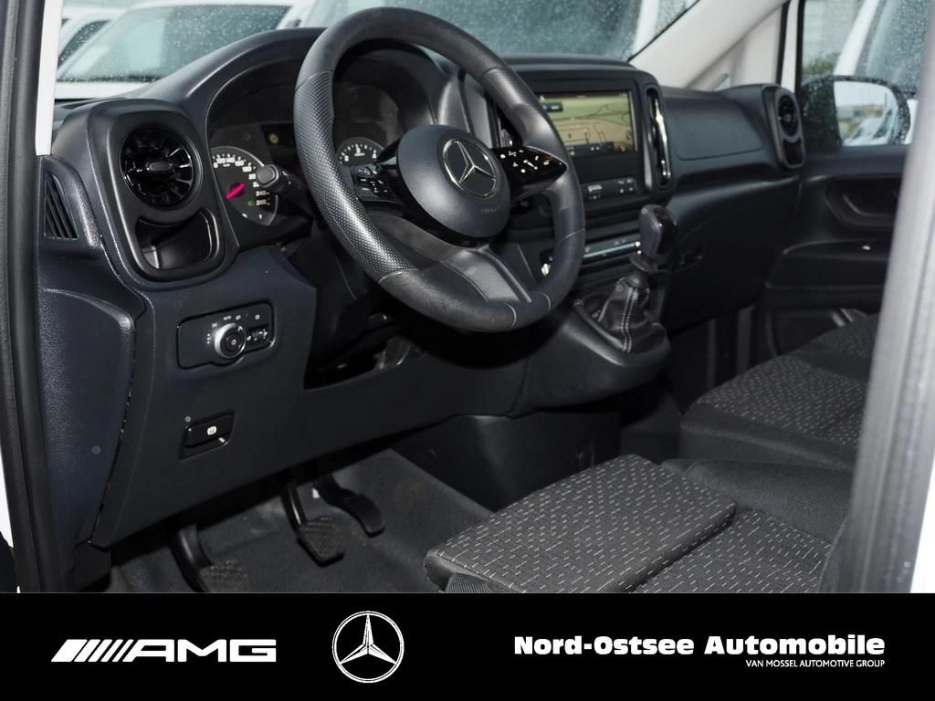 Mercedes-Benz-Vito-image-5