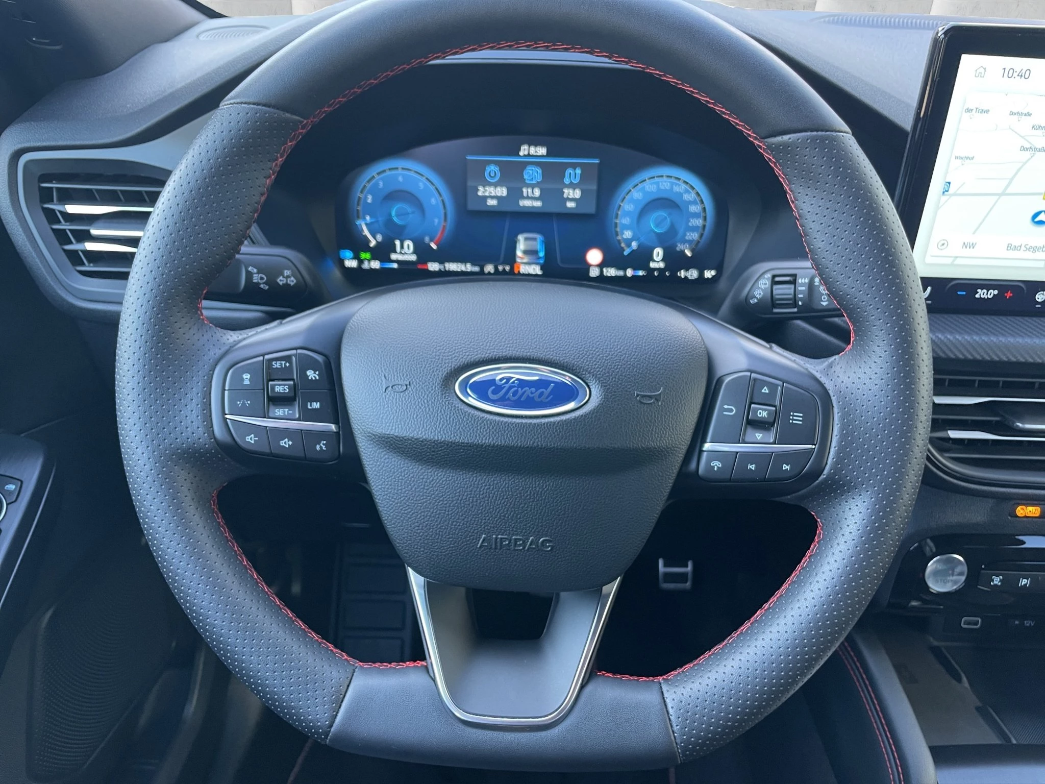 Ford Kuga ST-Line X Aut.*360GRAD*LED-MATRIX*NAVI*GRA*WINTER-PKT.