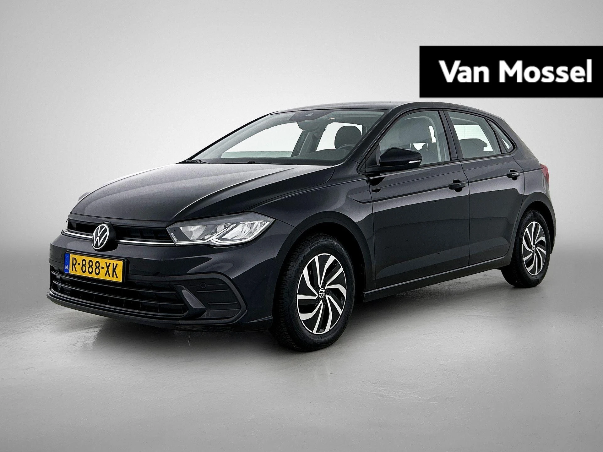 Volkswagen-Polo-image-0