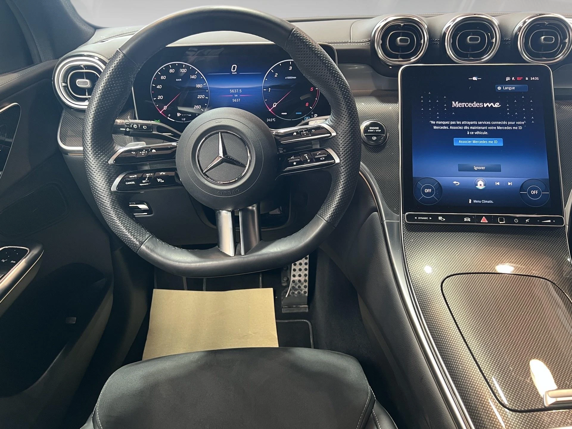 Mercedes-Benz-GLC-image-2