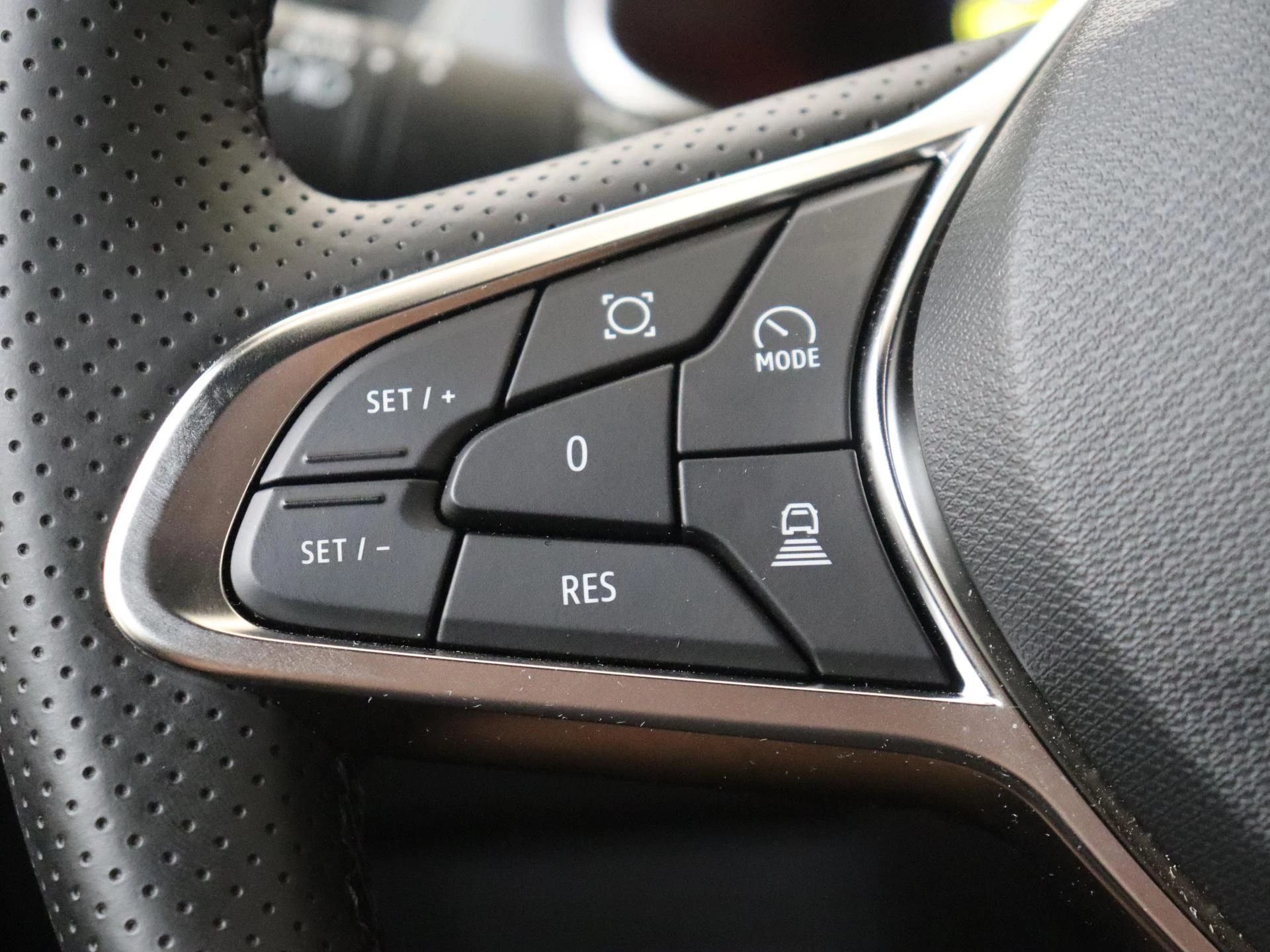 Renault-Captur-image-12